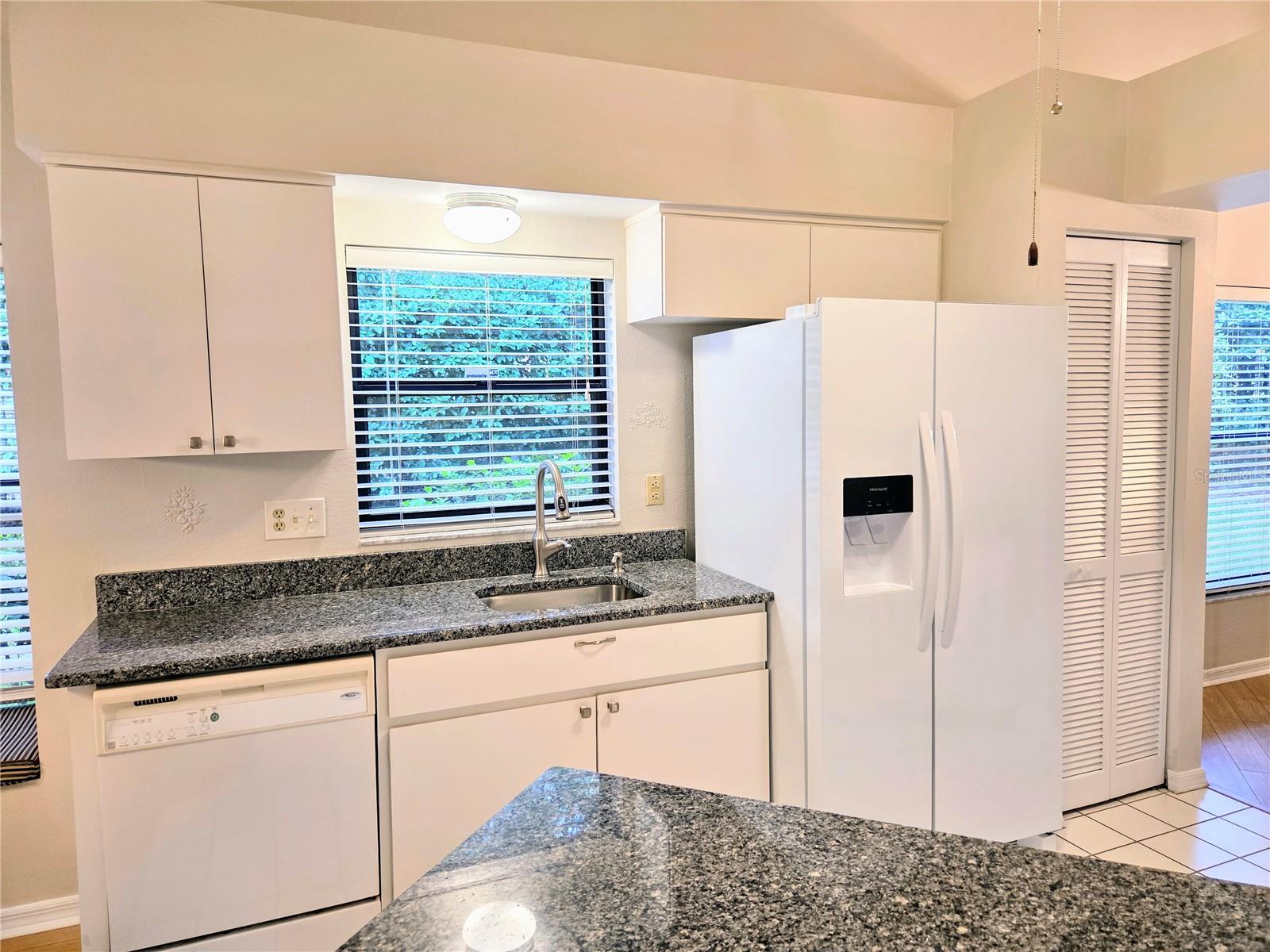 Image 8 of 45 For 3627 Muirfield Court 3627