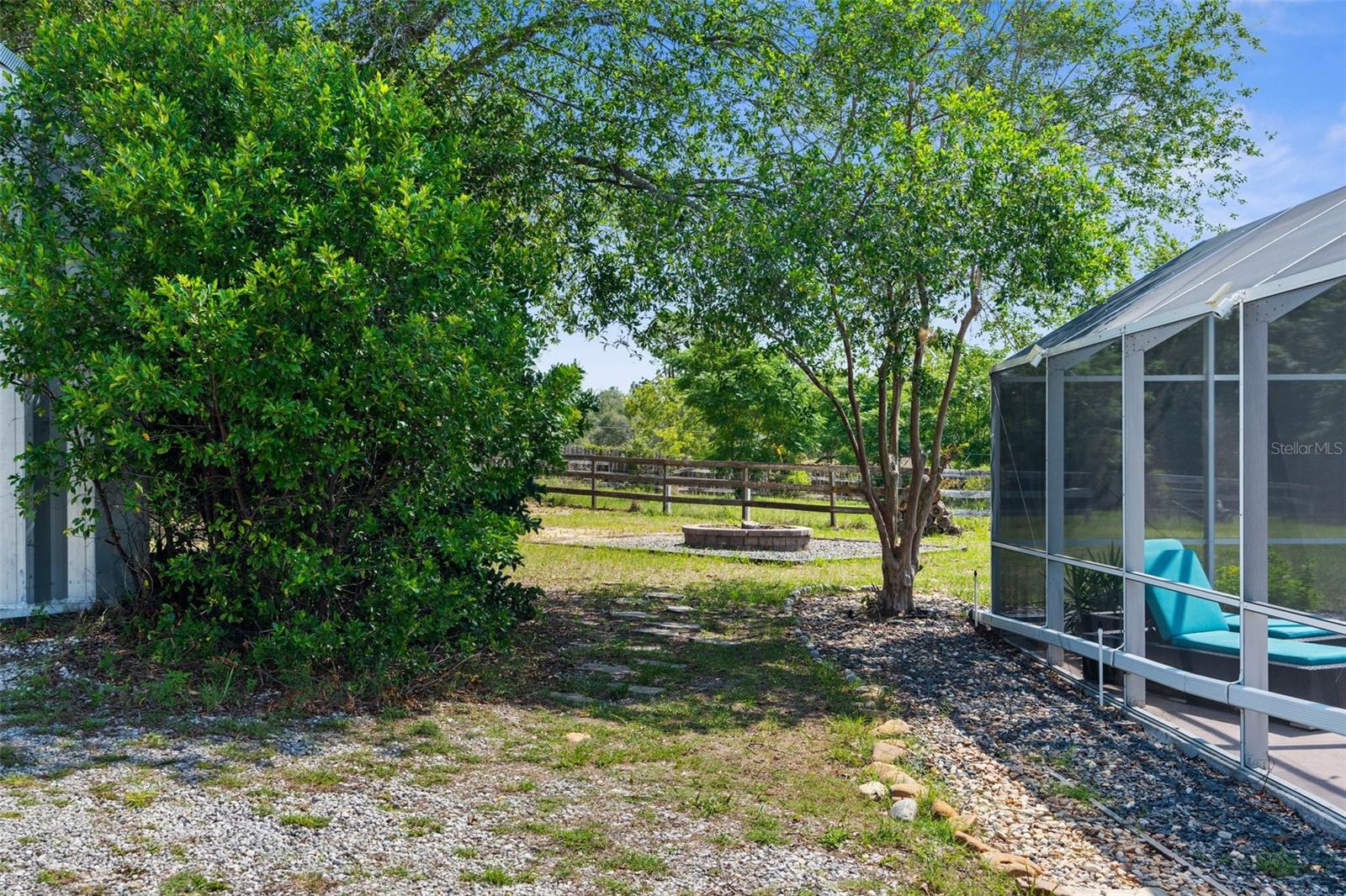 Image 15 of 63 For 14031 Hexam Road