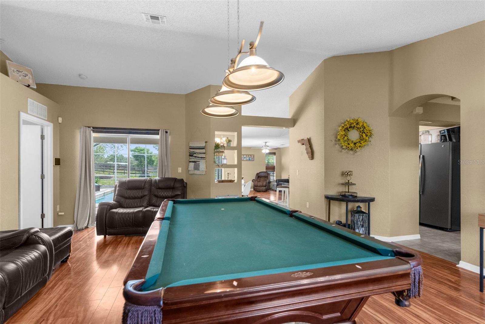 Image 30 of 63 For 14031 Hexam Road