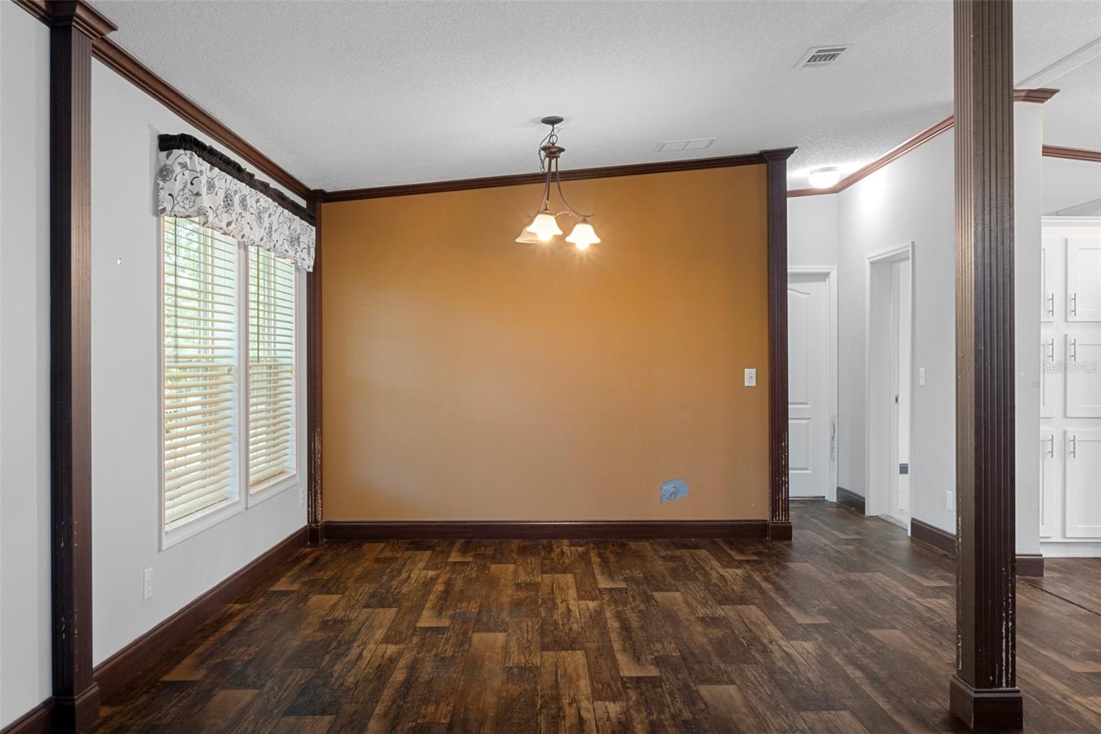 Image 17 of 65 For 5533 Power Terrace
