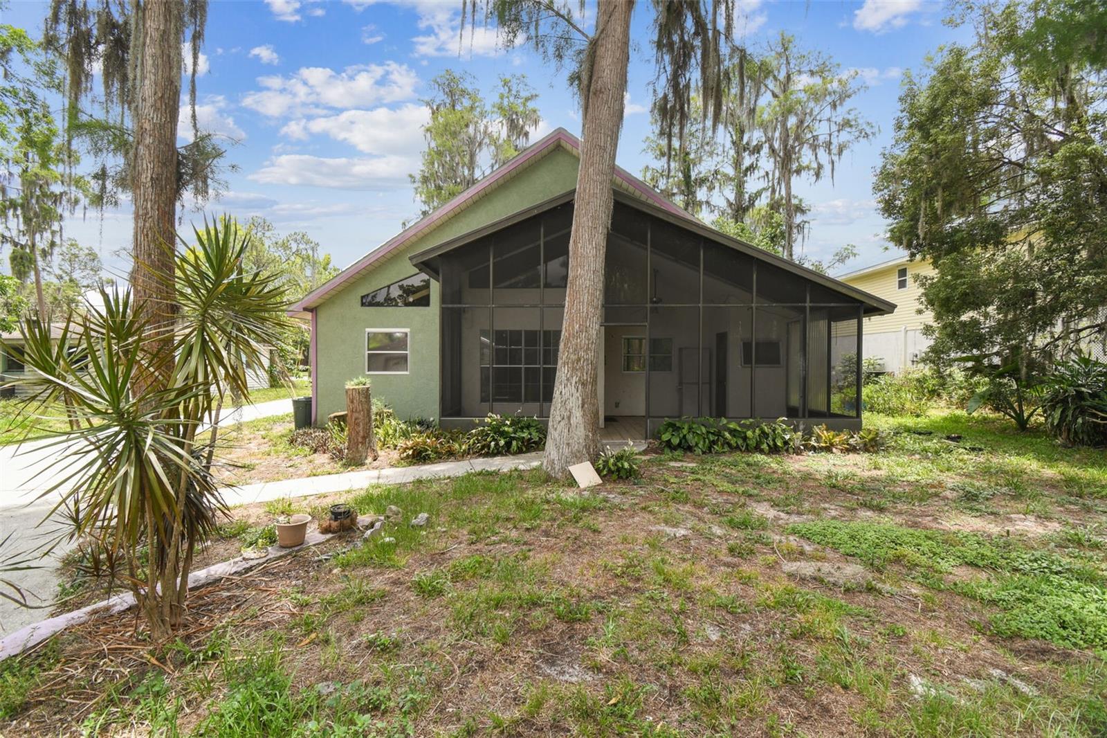 Image 13 of 62 For 8755 Marigold Drive
