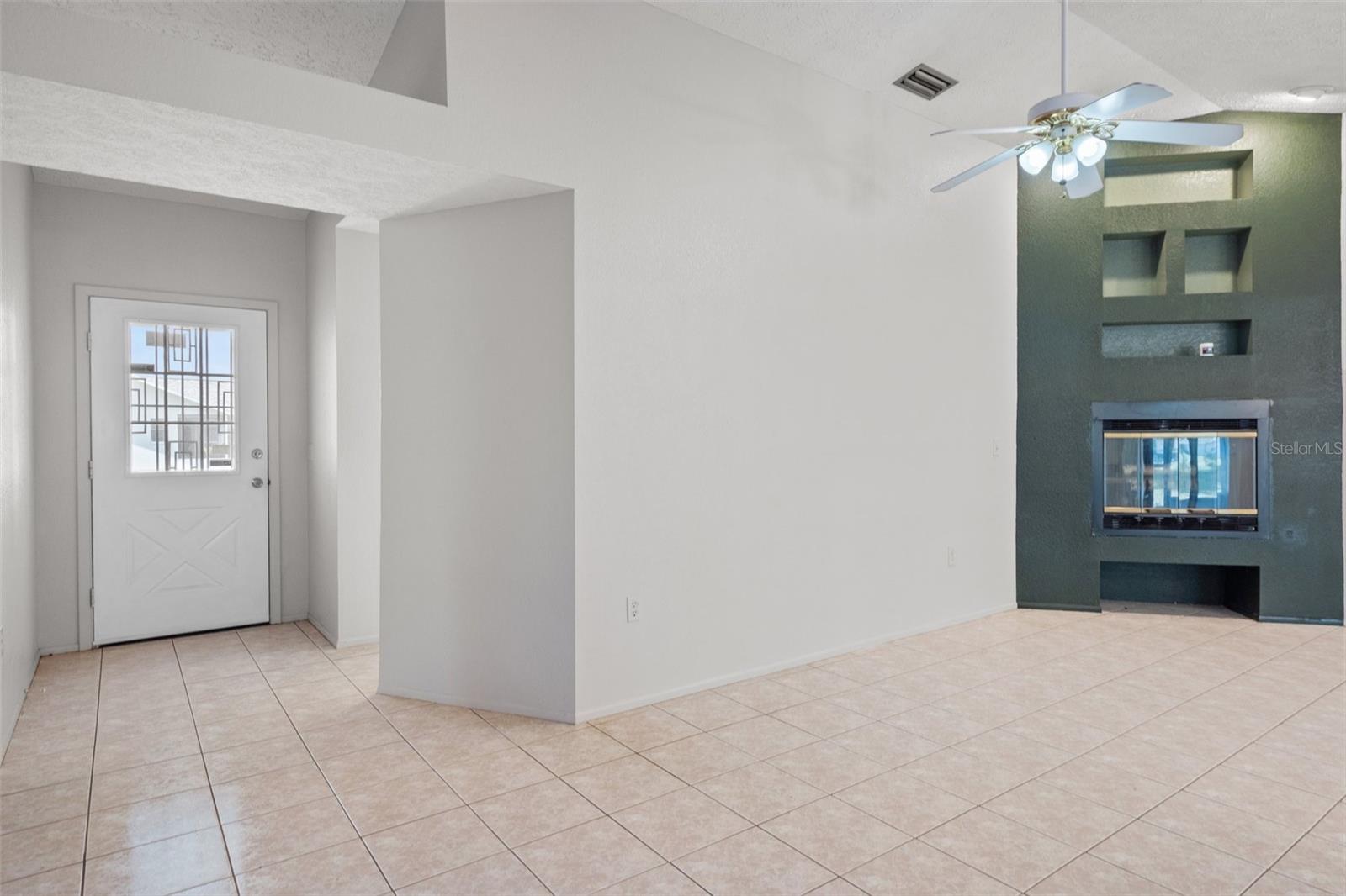 Image 10 of 37 For 13307 Woodward Drive
