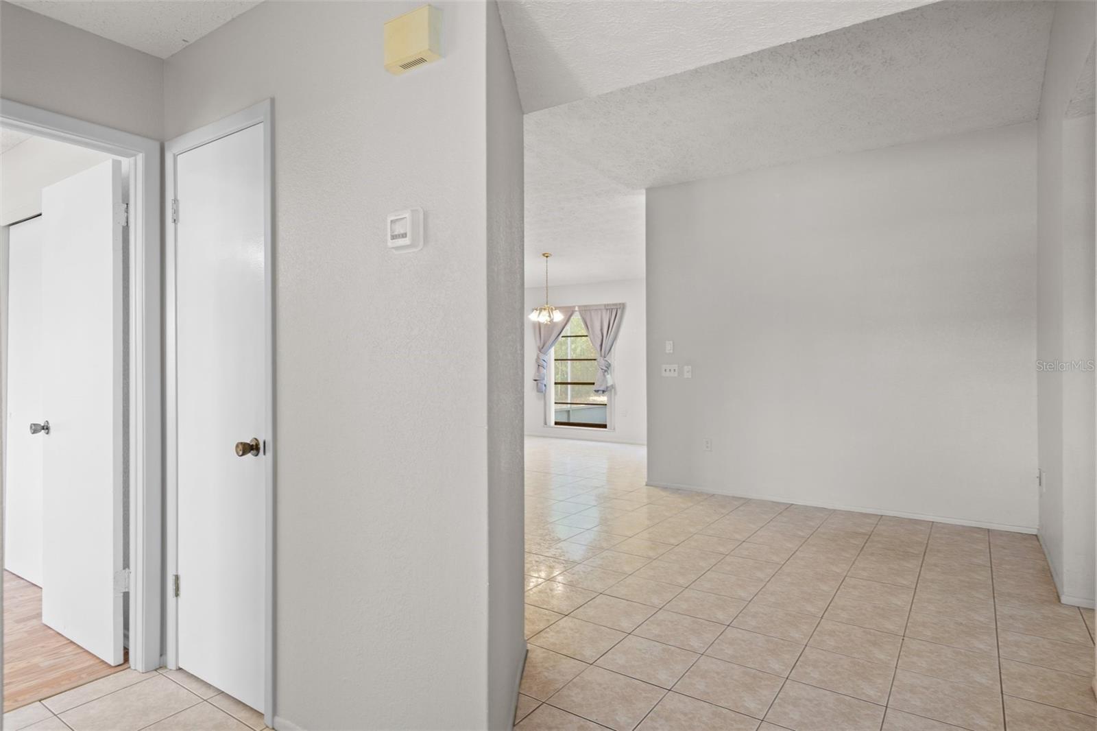 Image 8 of 37 For 13307 Woodward Drive