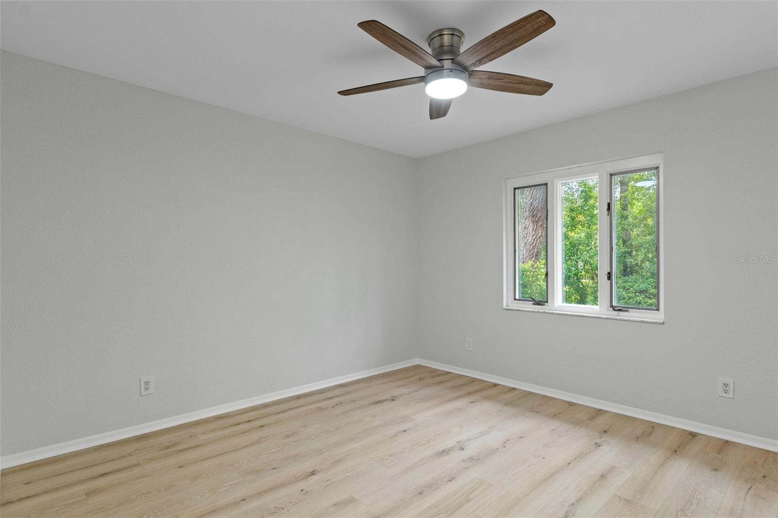 Image 43 of 70 For 4595 Lake In The Woods Drive