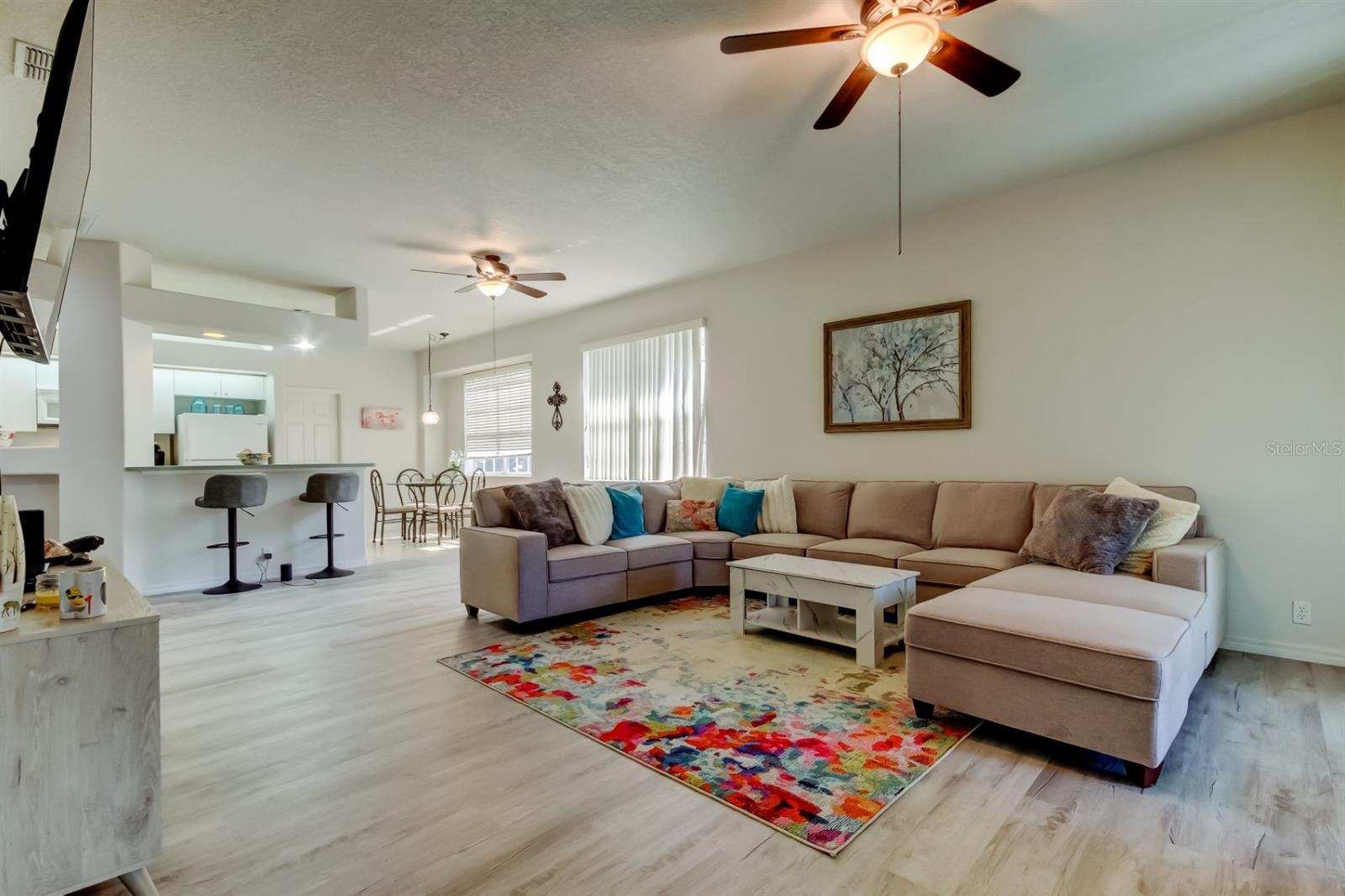 Listing photo id 18 for 14466 Tamarind Loop