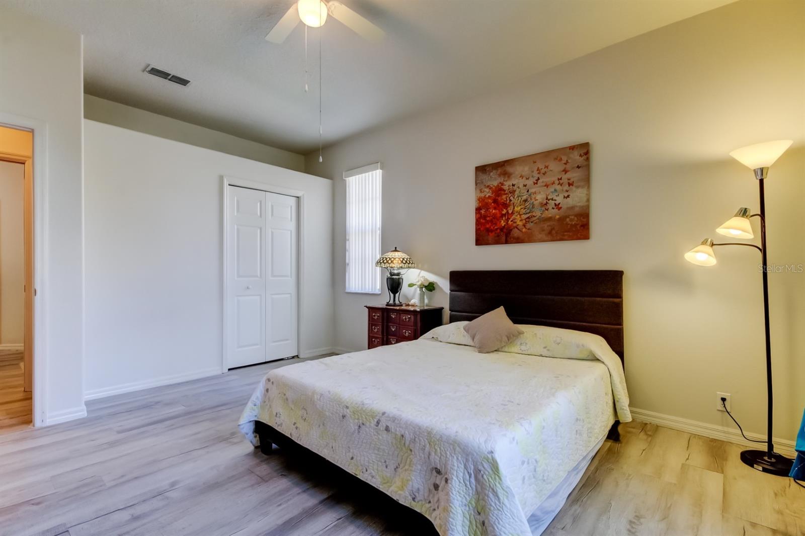Listing photo id 27 for 14466 Tamarind Loop