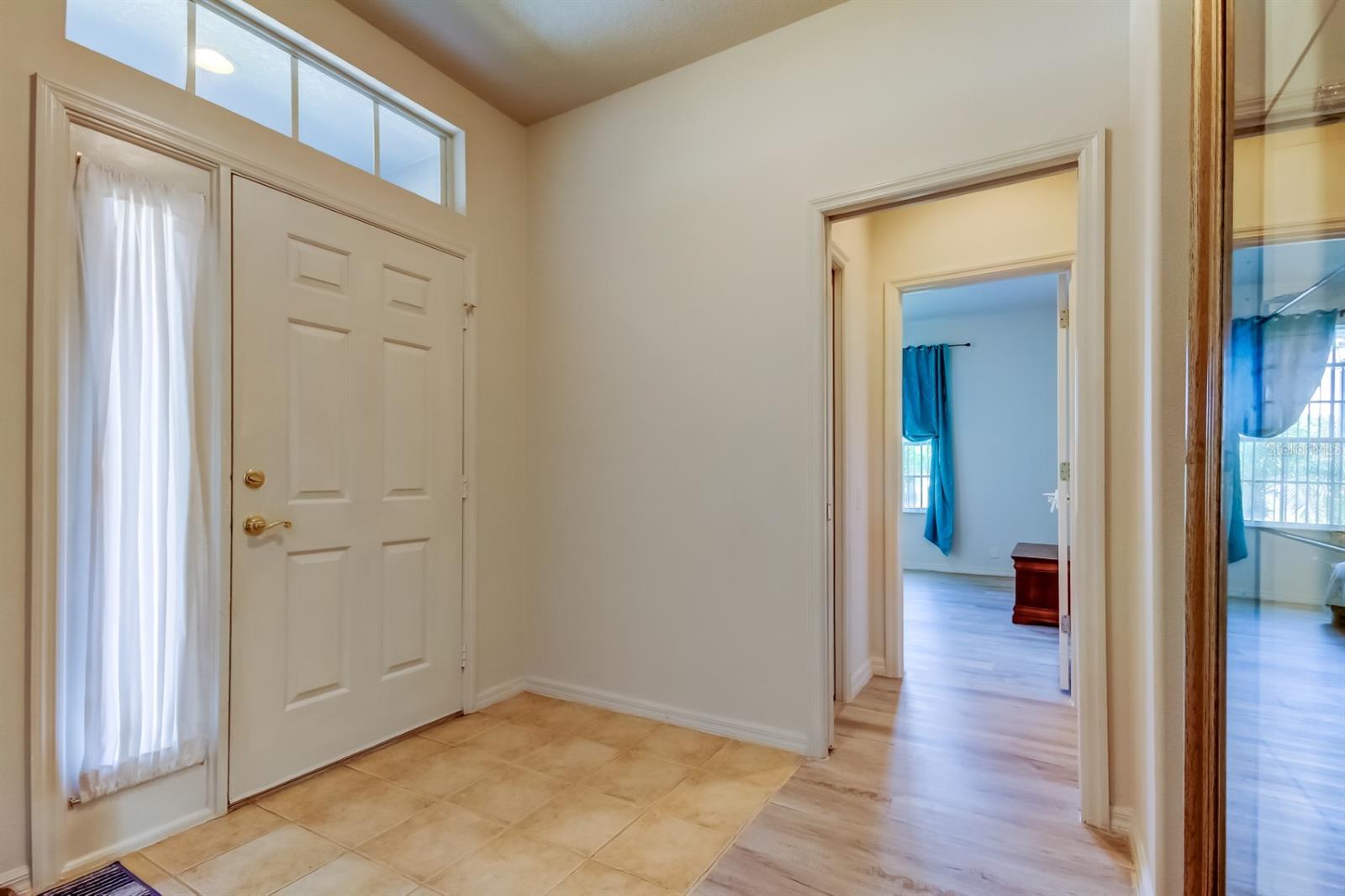 Listing photo id 1 for 14466 Tamarind Loop