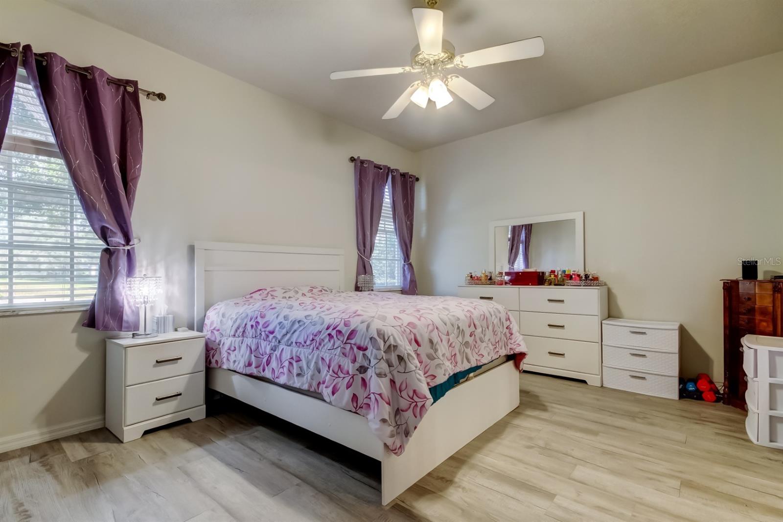 Listing photo id 29 for 14466 Tamarind Loop
