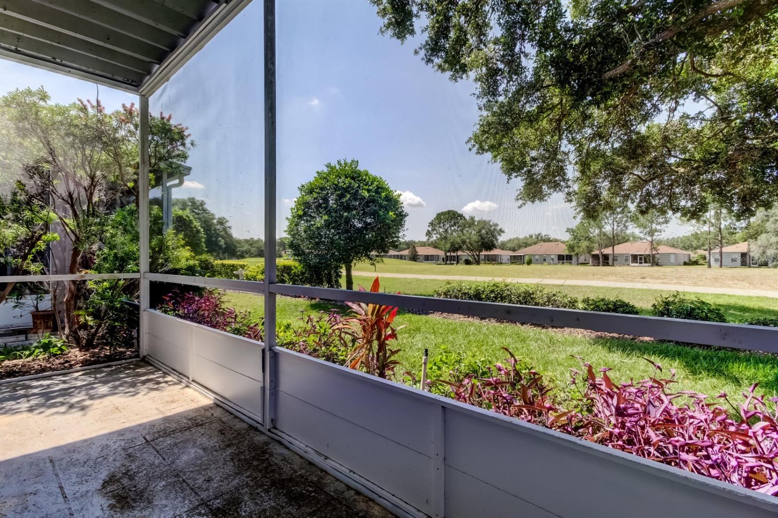 Listing photo id 41 for 14466 Tamarind Loop