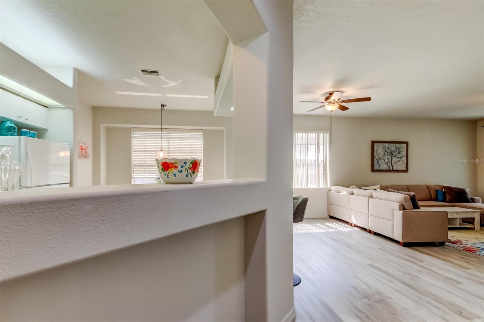 Listing photo id 3 for 14466 Tamarind Loop