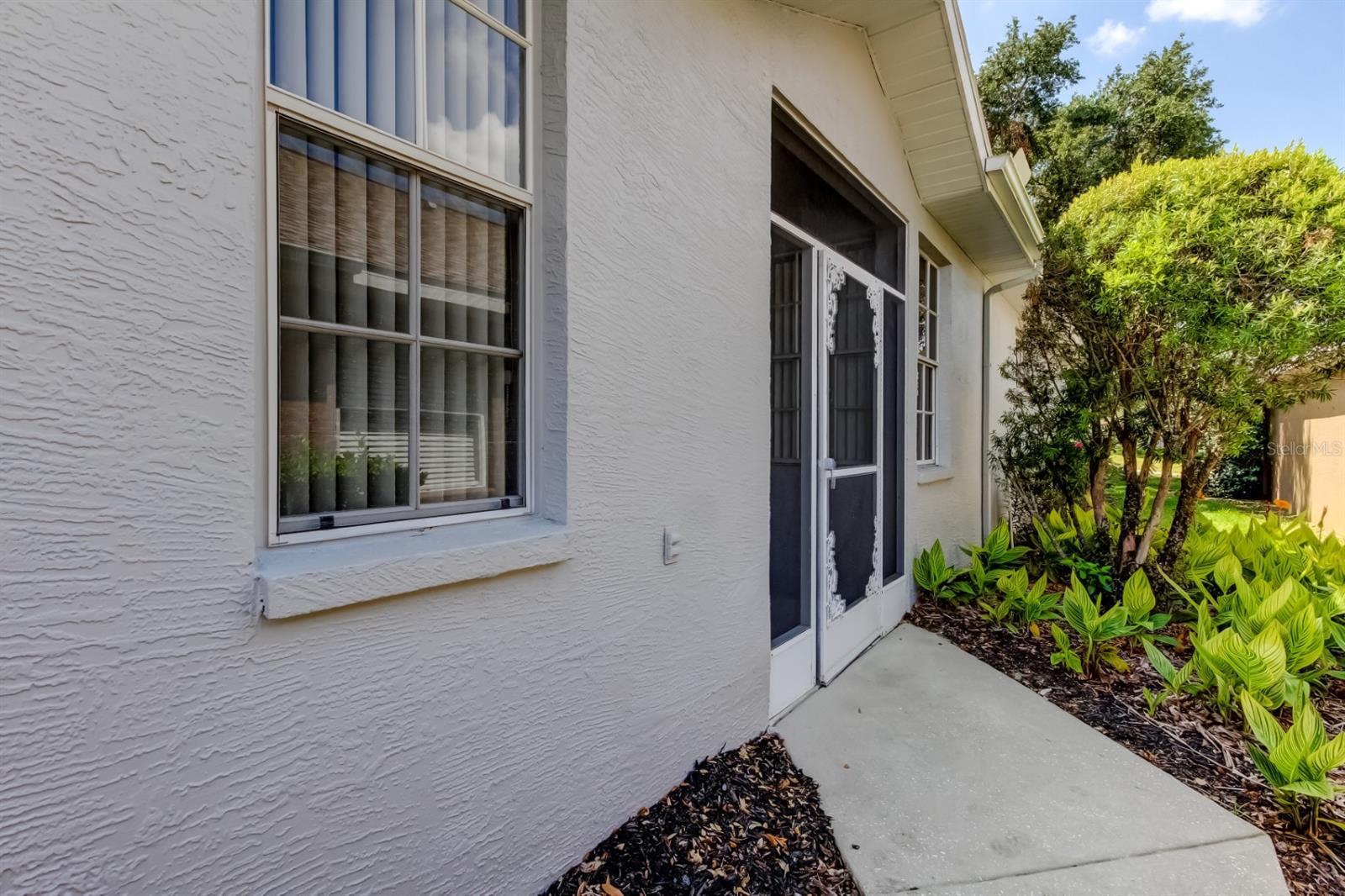Listing photo id 50 for 14466 Tamarind Loop
