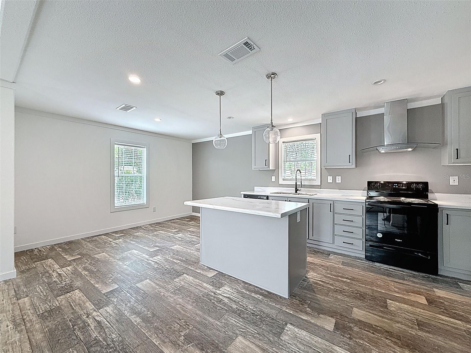 Image 15 of 49 For 7353 Thorpp Avenue