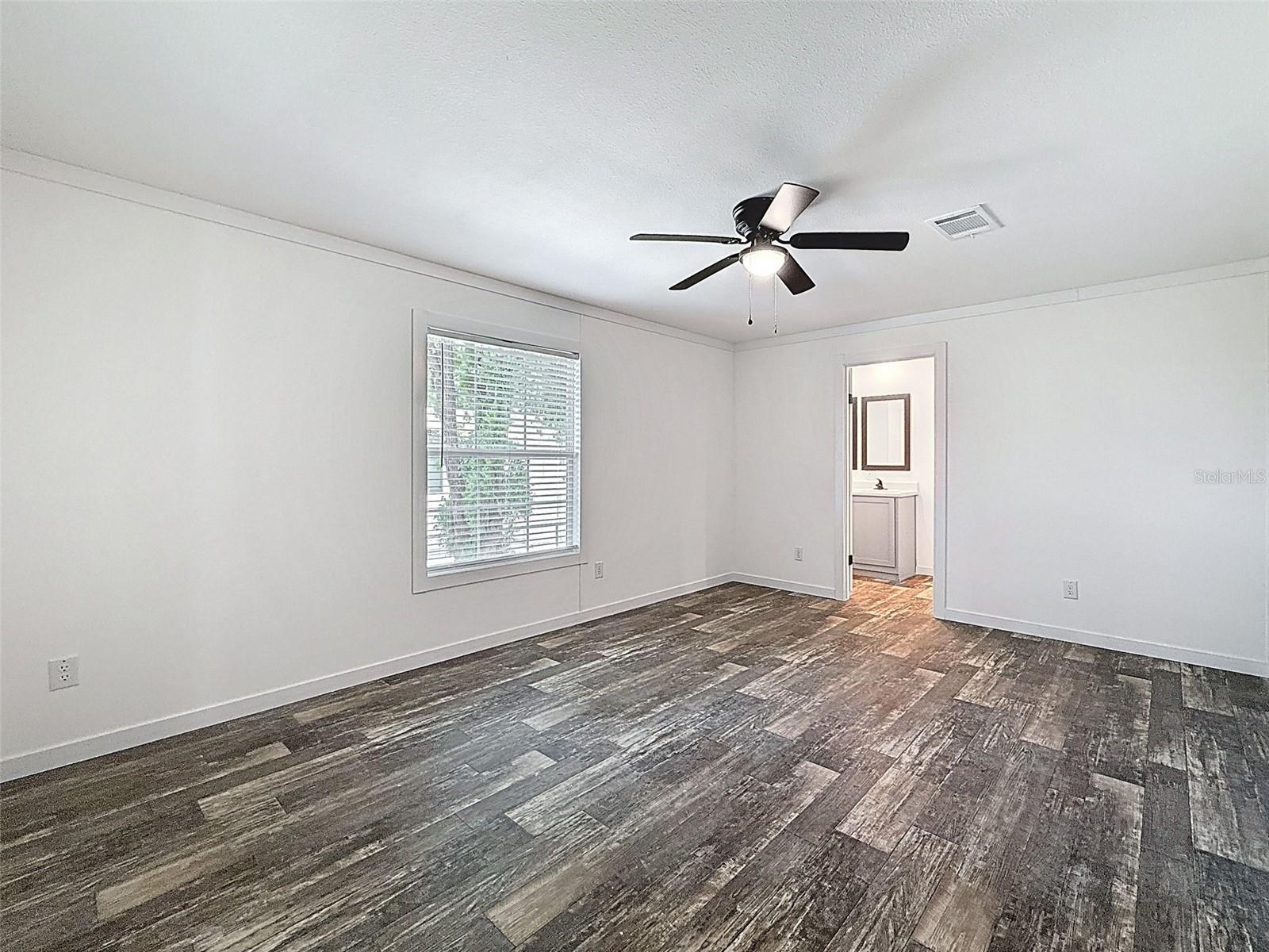 Image 19 of 49 For 7353 Thorpp Avenue