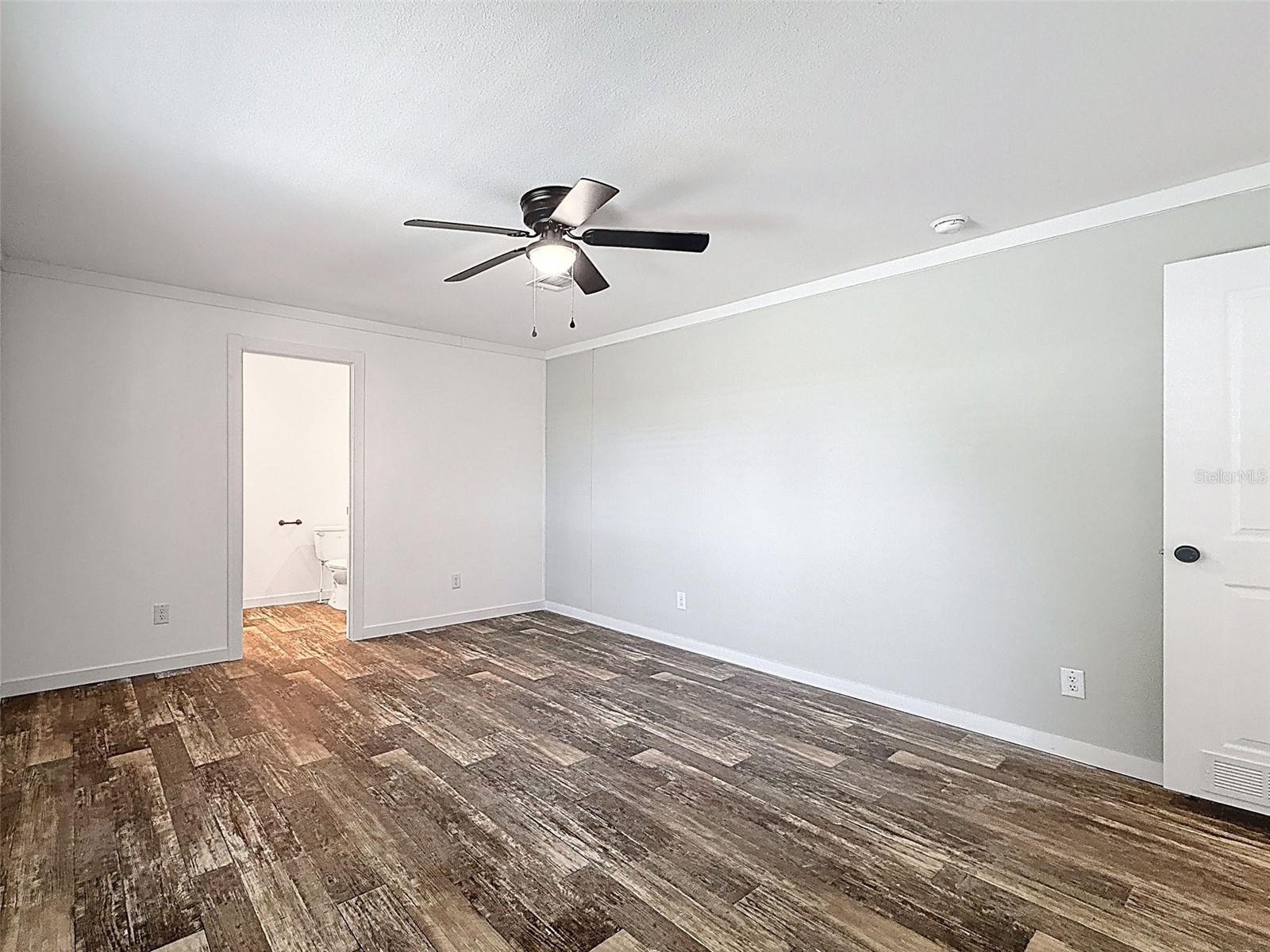 Image 20 of 49 For 7353 Thorpp Avenue