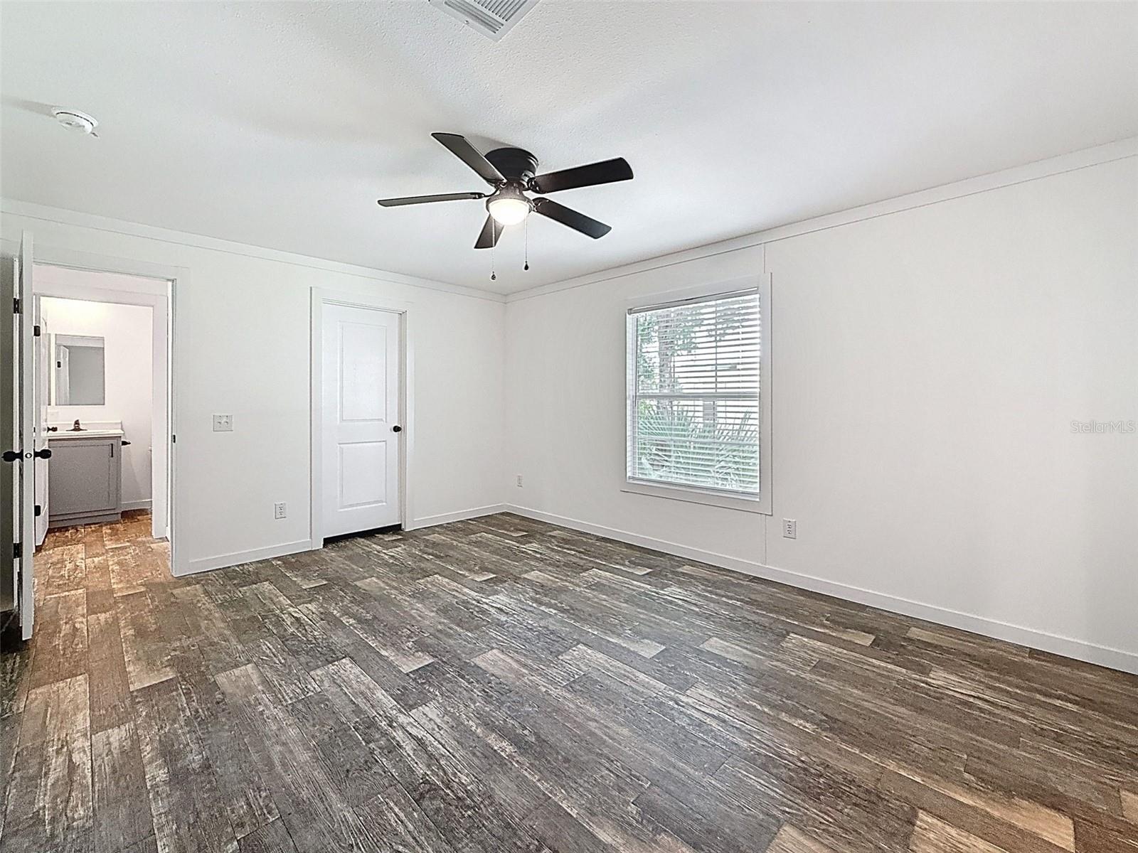 Image 22 of 49 For 7353 Thorpp Avenue