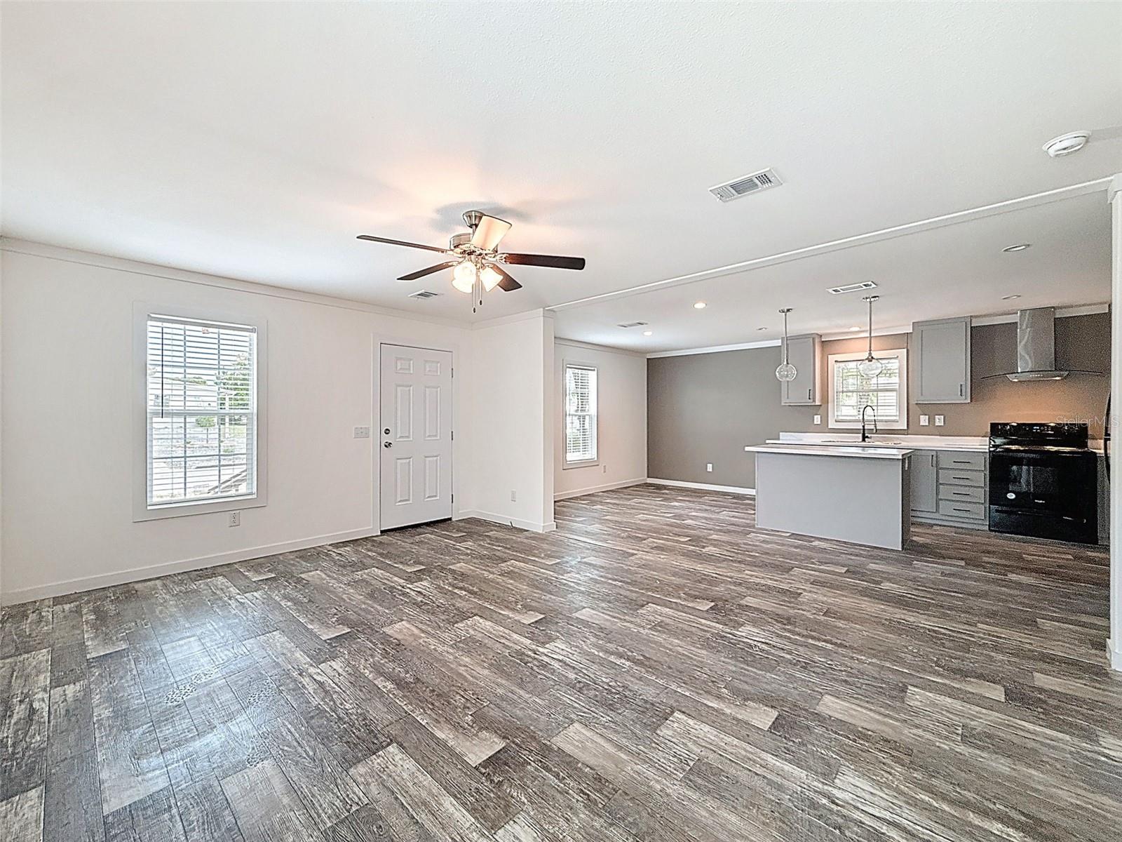 Image 7 of 49 For 7353 Thorpp Avenue