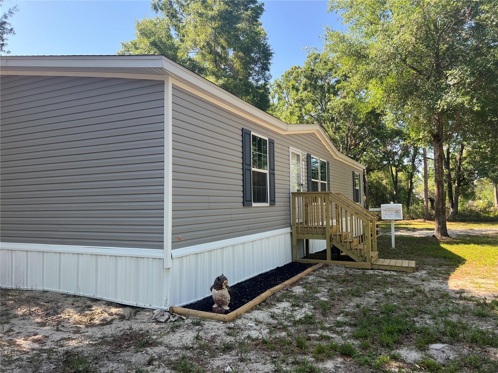 Image 5 of 17 For 15548 Rockingham Lane