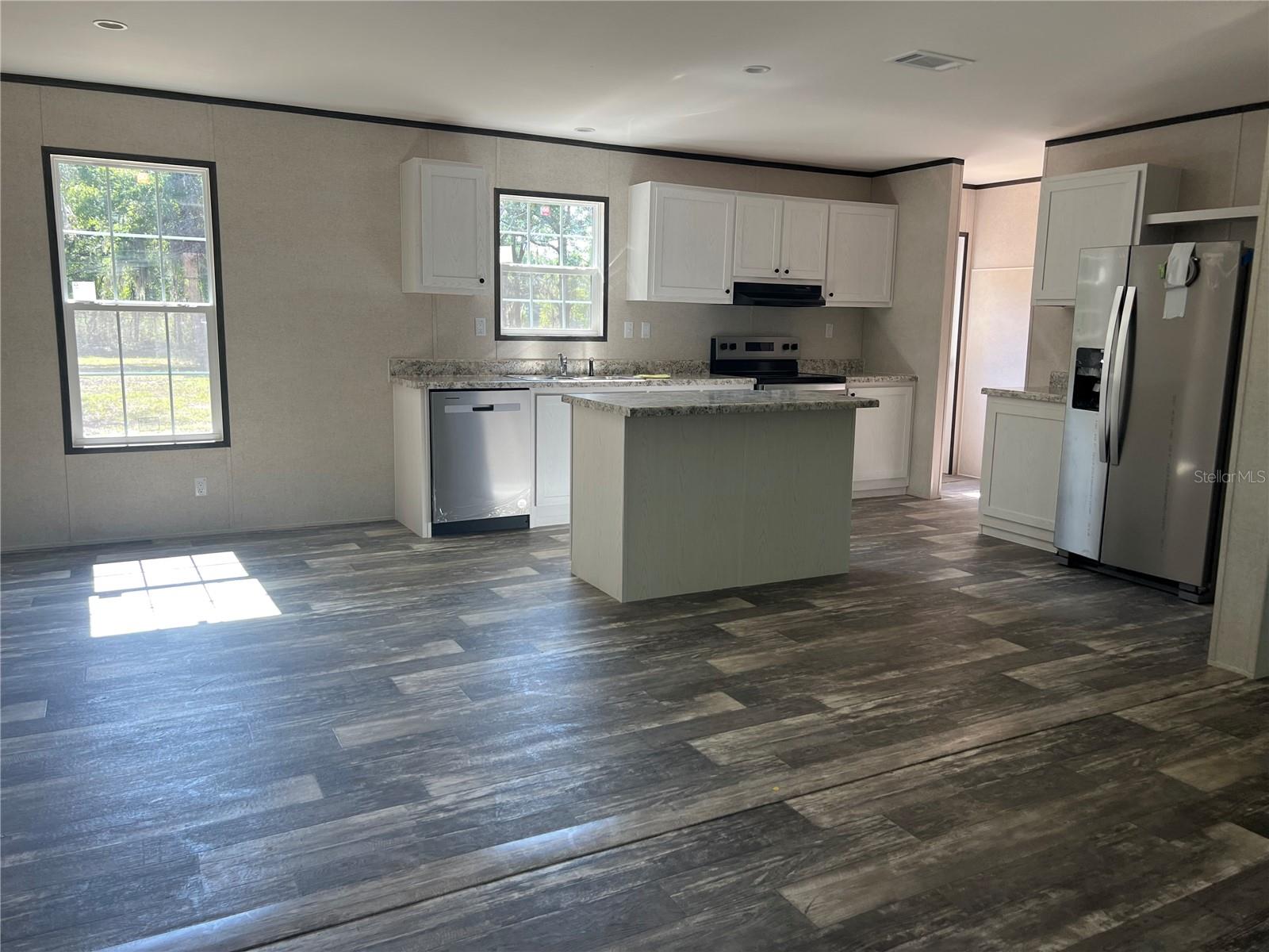 Image 8 of 17 For 15548 Rockingham Lane