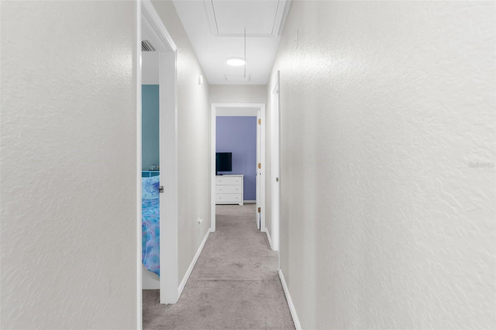 Listing photo id 26 for 8084 Nightingale Road