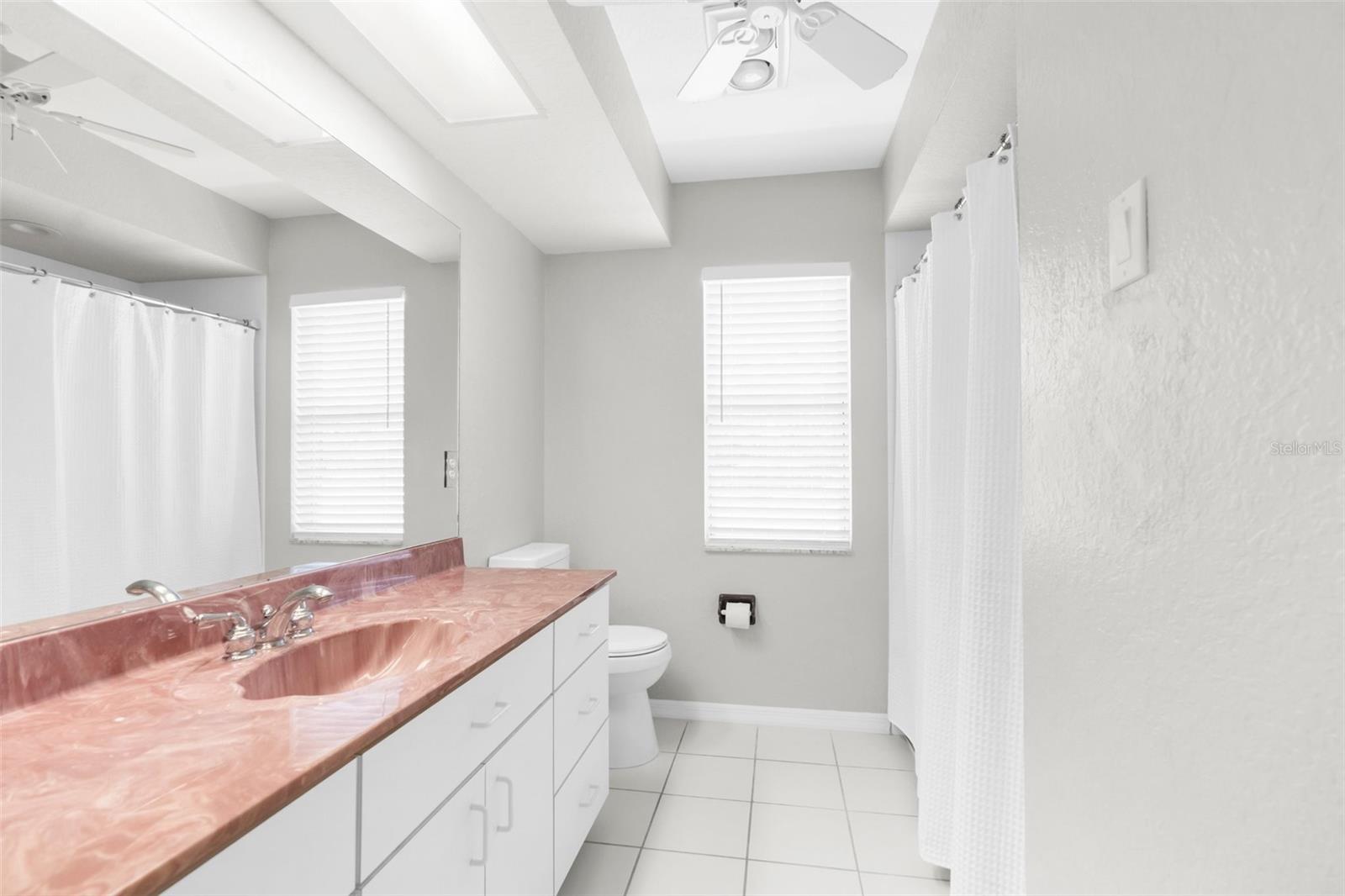 Listing photo id 29 for 8084 Nightingale Road