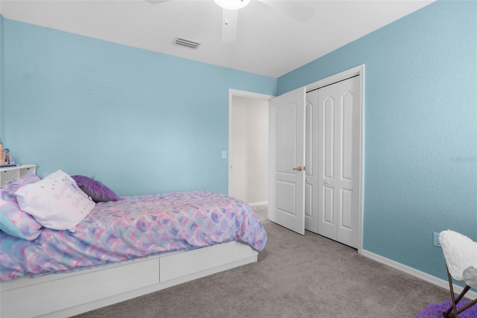 Listing photo id 31 for 8084 Nightingale Road