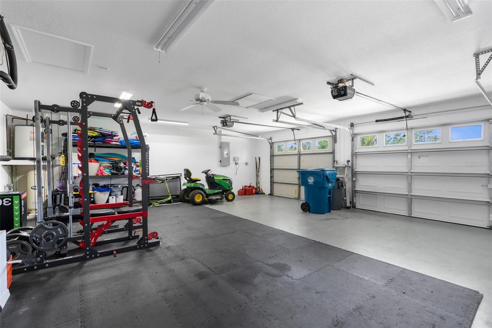 Listing photo id 45 for 8084 Nightingale Road