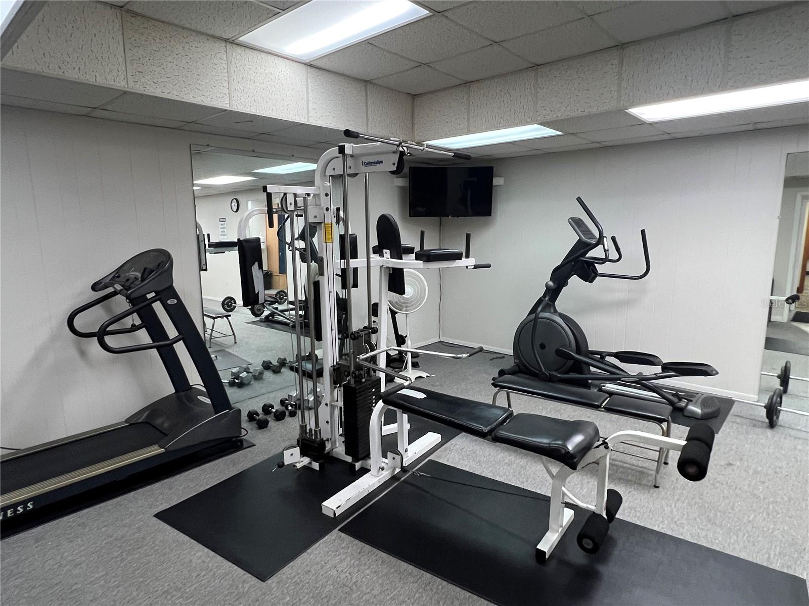 Image 41 of 56 For 9200 Turnberry Court
