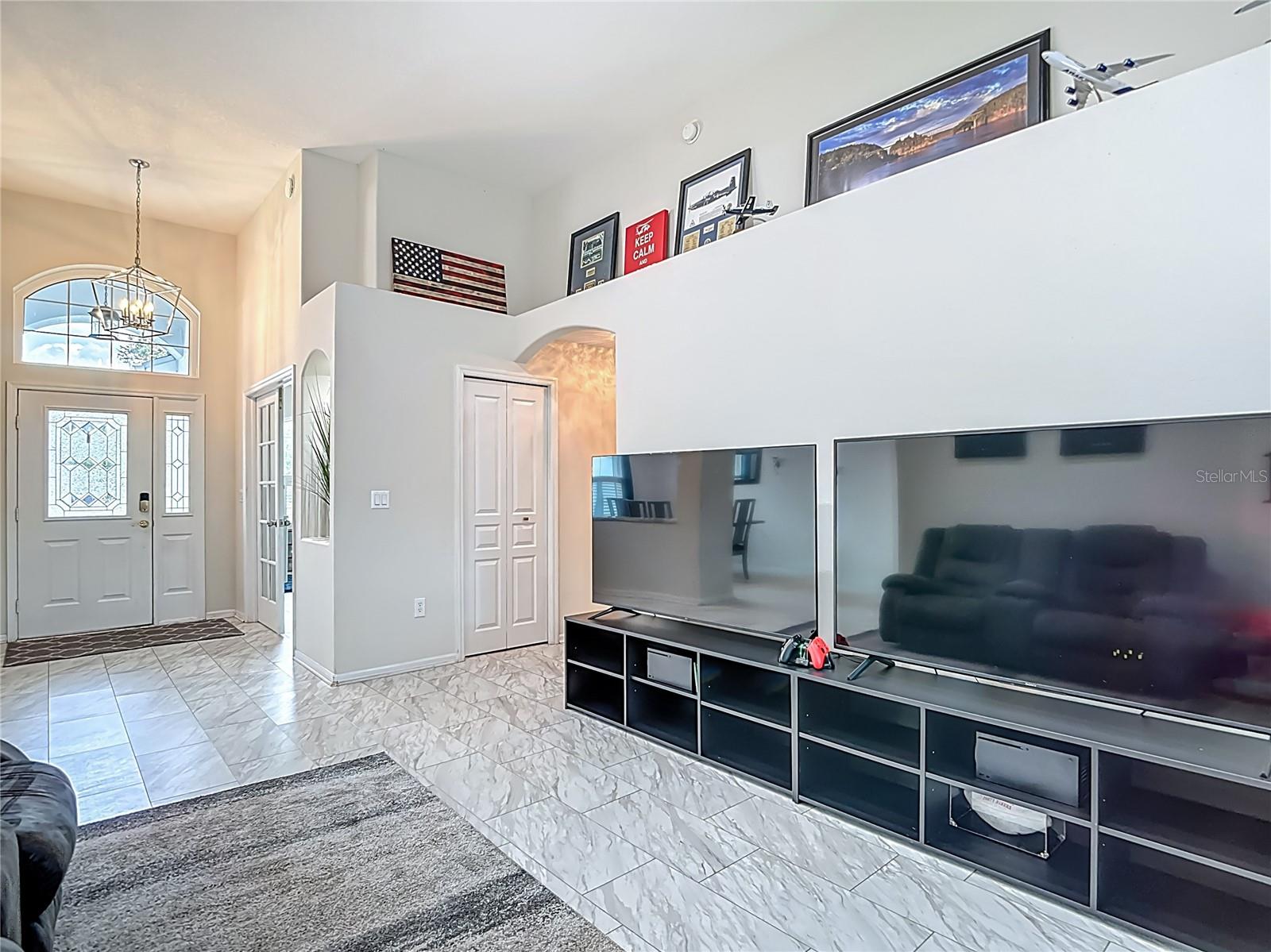 Image 13 of 83 For 18902 Saint Laurent Drive