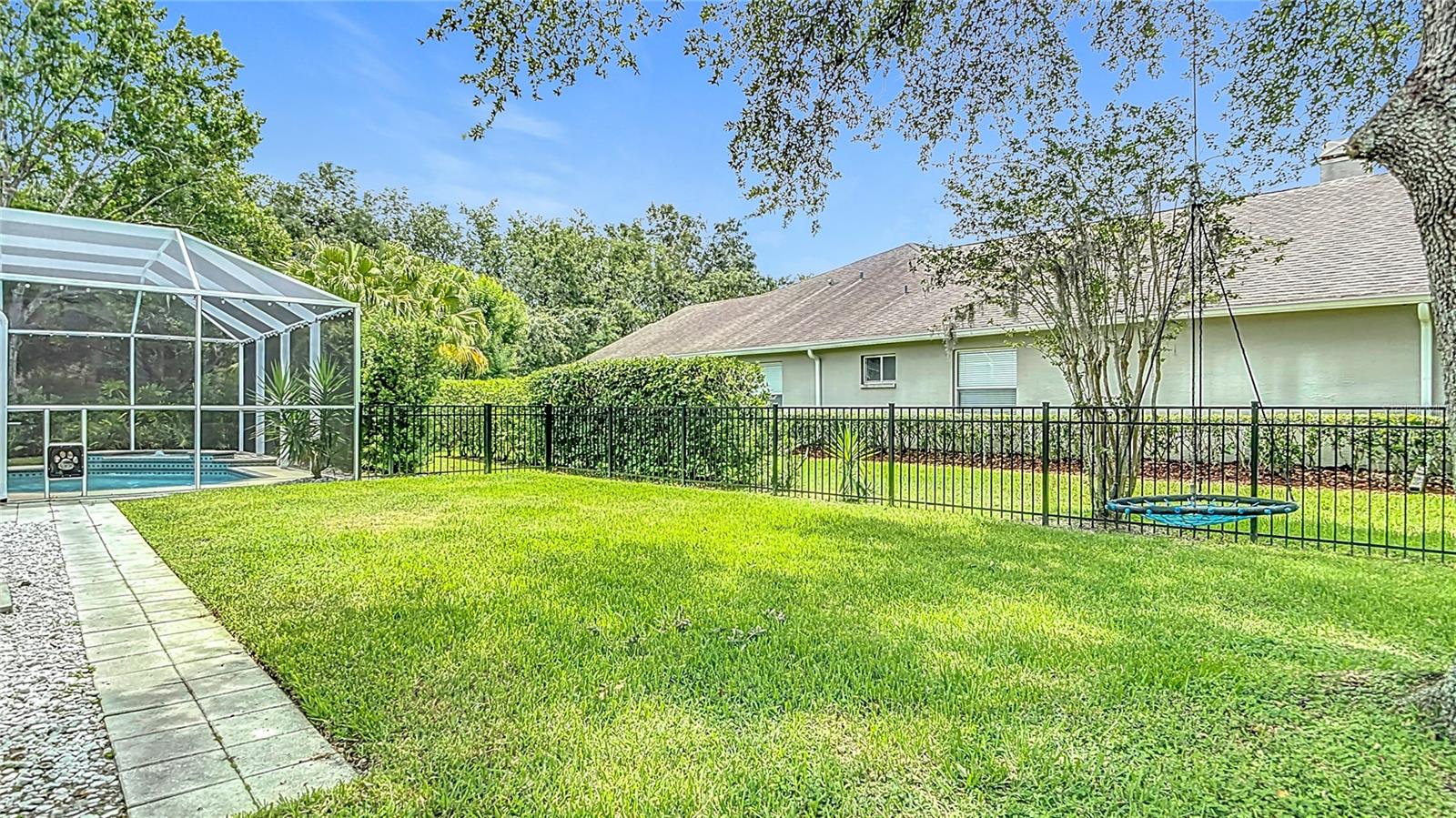 Image 76 of 83 For 18902 Saint Laurent Drive