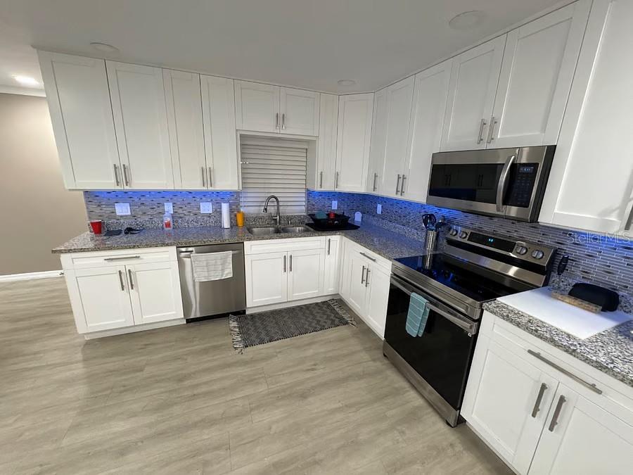 Image 2 of 14 For 1250 Pinellas Avenue 814