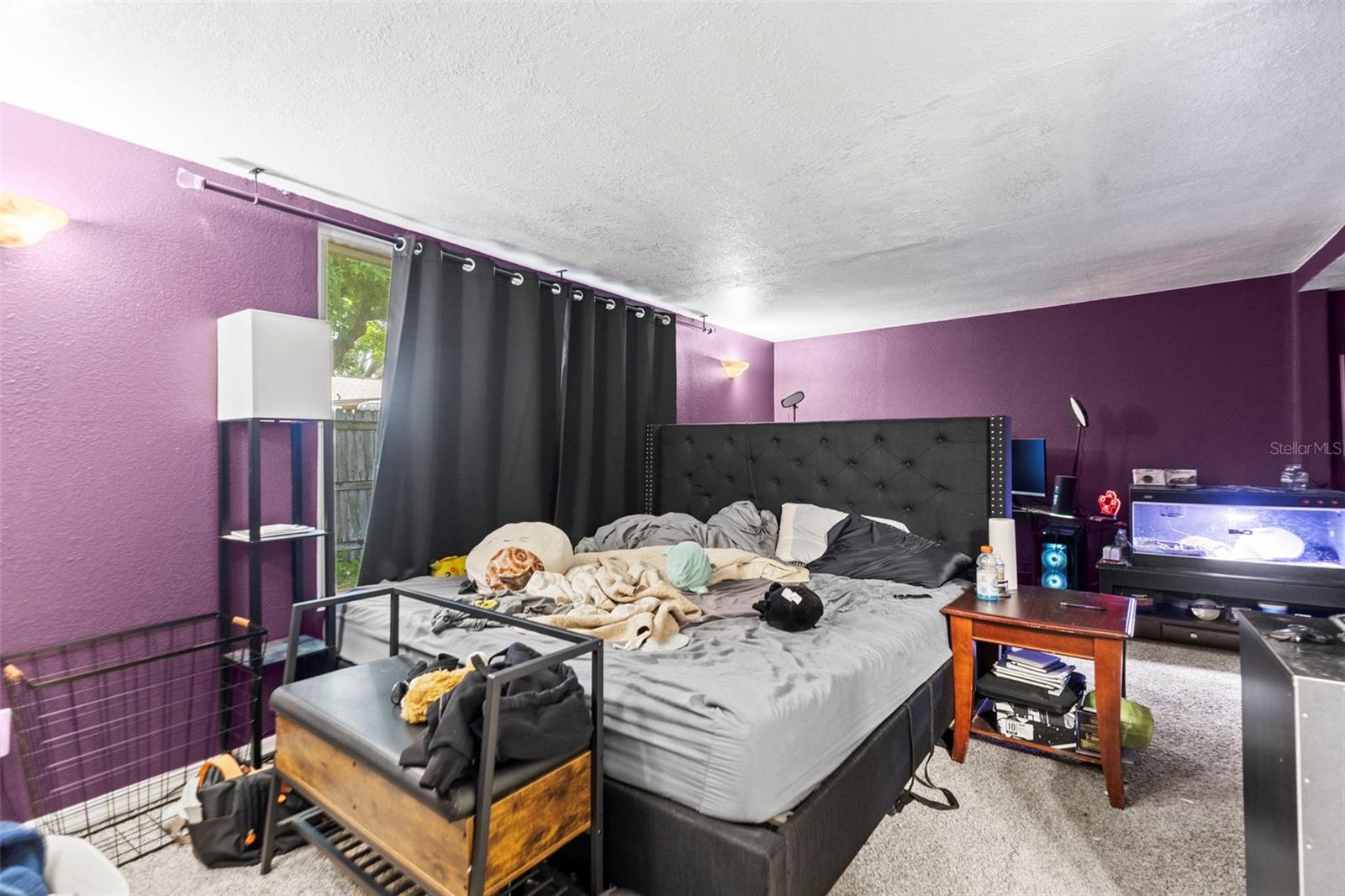 Listing photo id 2 for 8634 Roble Way