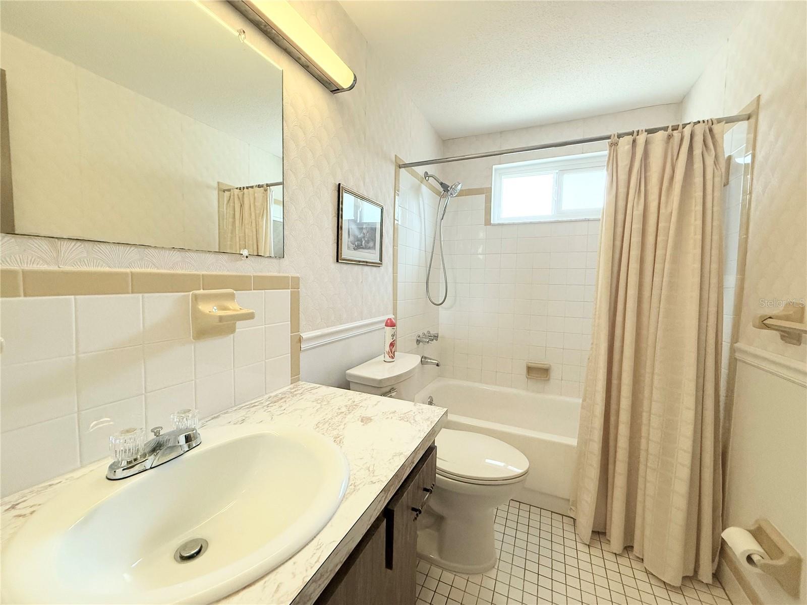 Image 12 of 19 For 11034 Harding Drive