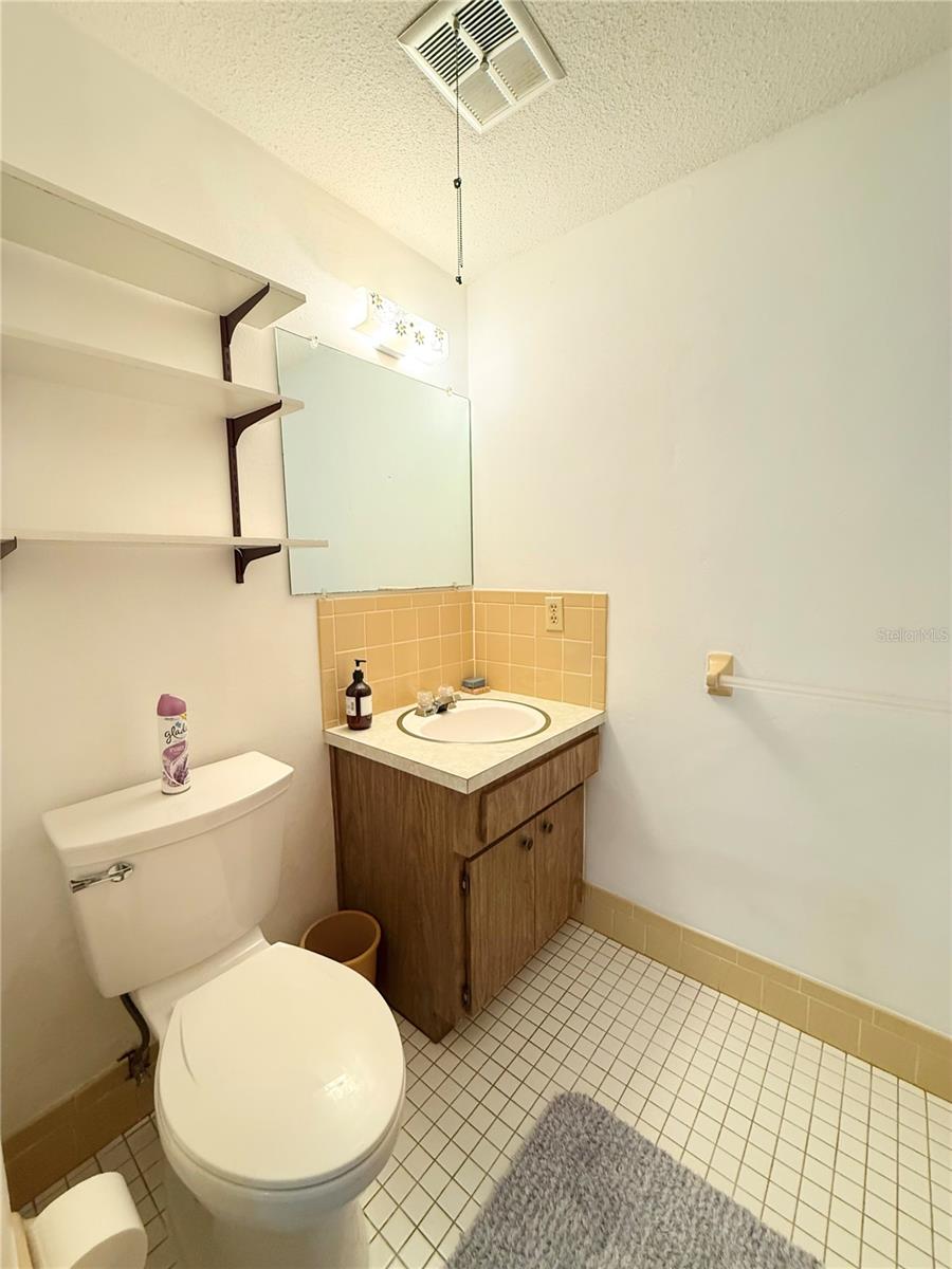Image 14 of 19 For 11034 Harding Drive