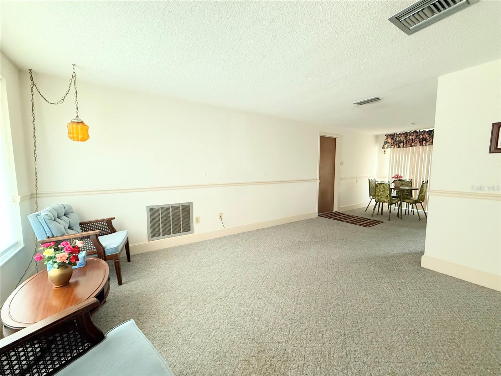 Image 6 of 19 For 11034 Harding Drive