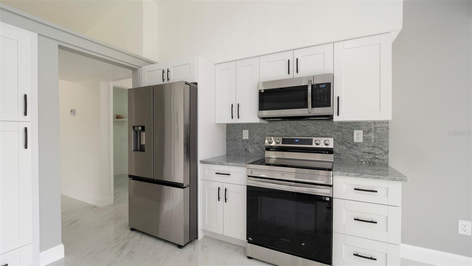 Image 13 of 38 For 11494 Villa Road