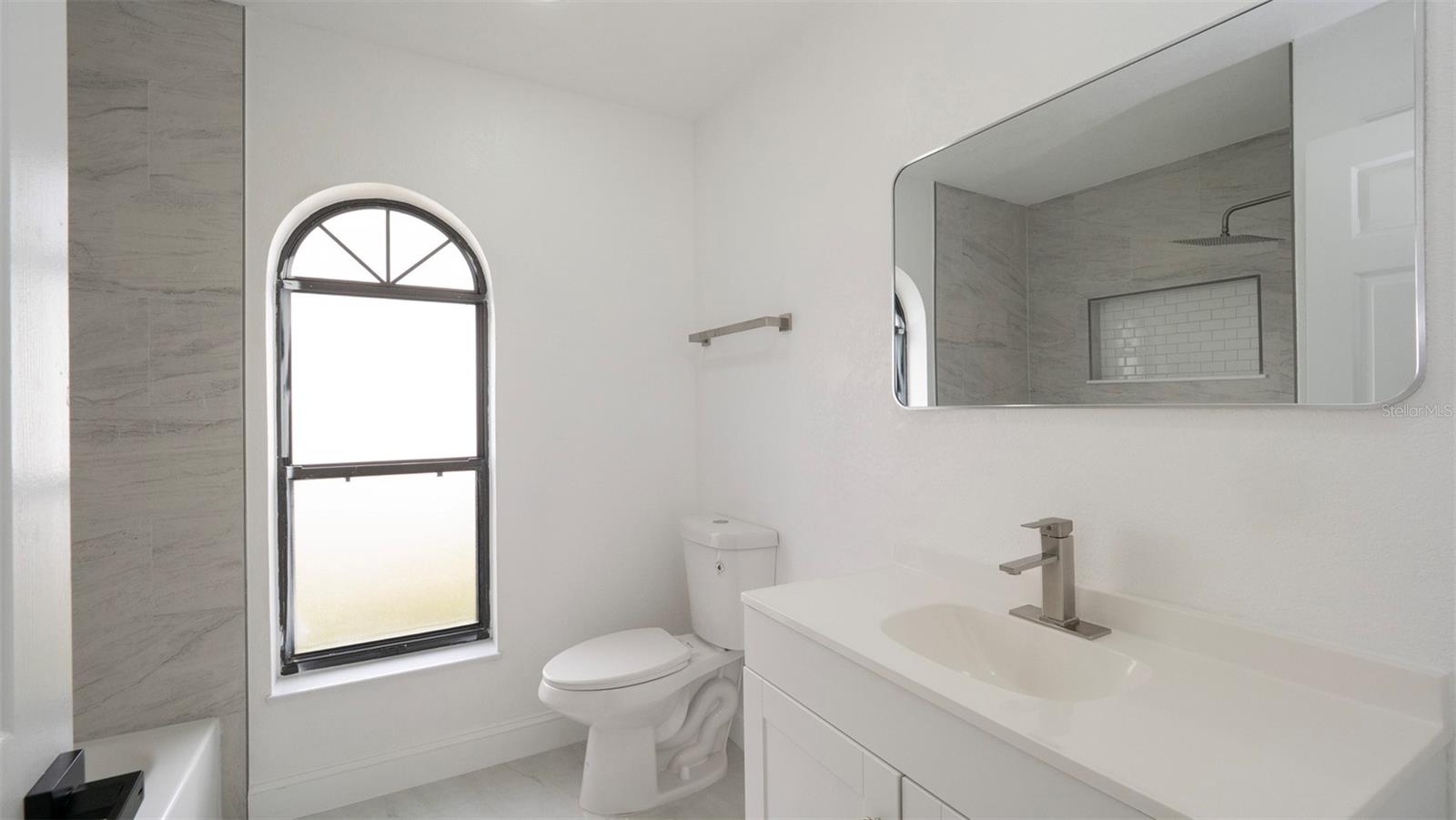 Image 22 of 38 For 11494 Villa Road
