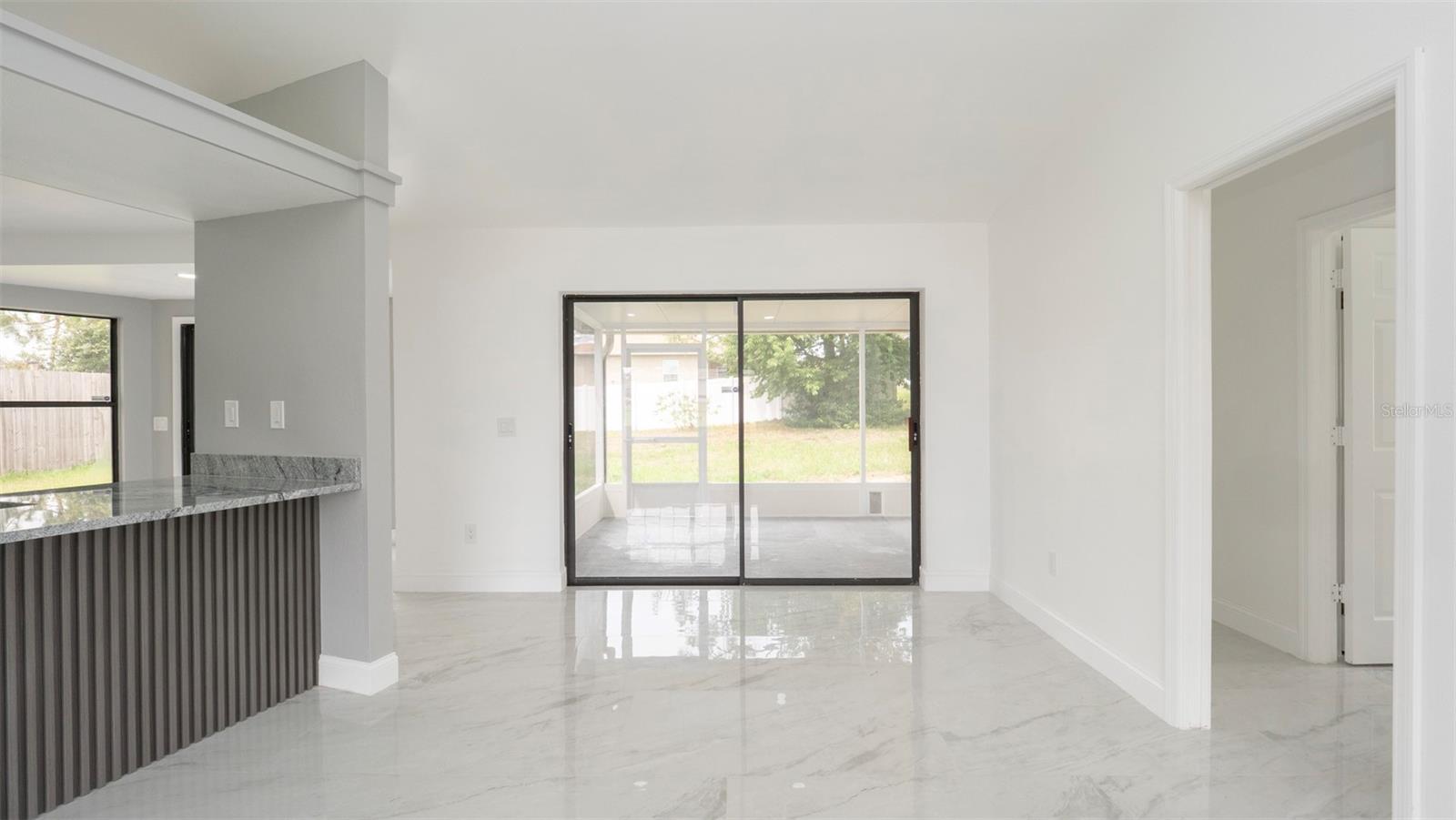 Image 9 of 38 For 11494 Villa Road