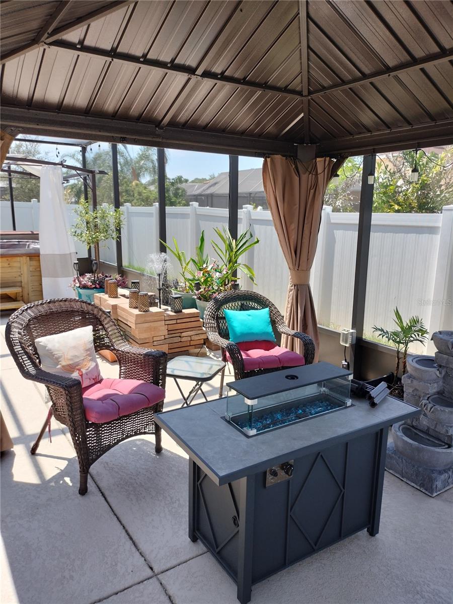 Image 12 of 26 For 9967 Patrician Drive