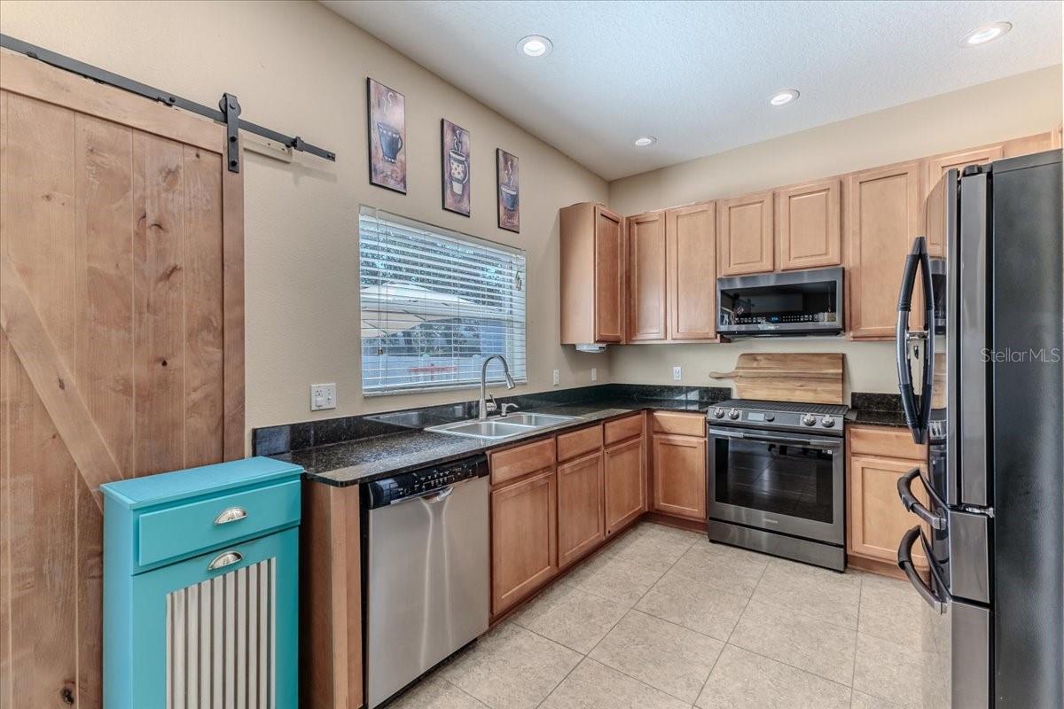 Image 16 of 66 For 4094 Braemere Drive
