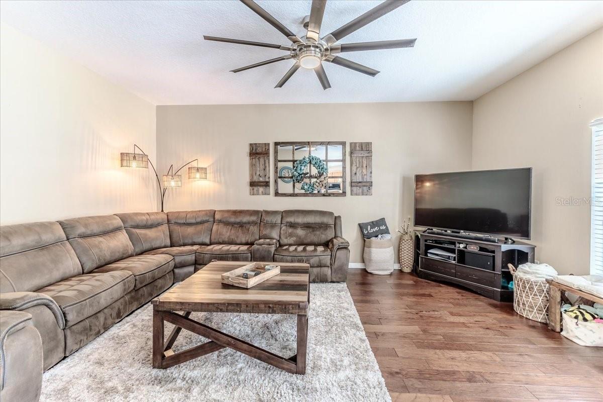Image 21 of 66 For 4094 Braemere Drive