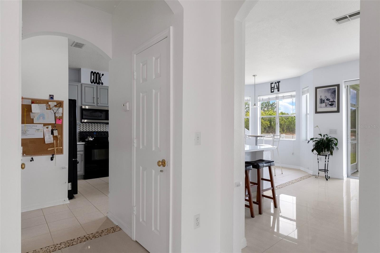 Image 14 of 87 For 4215 Maplehurst Way