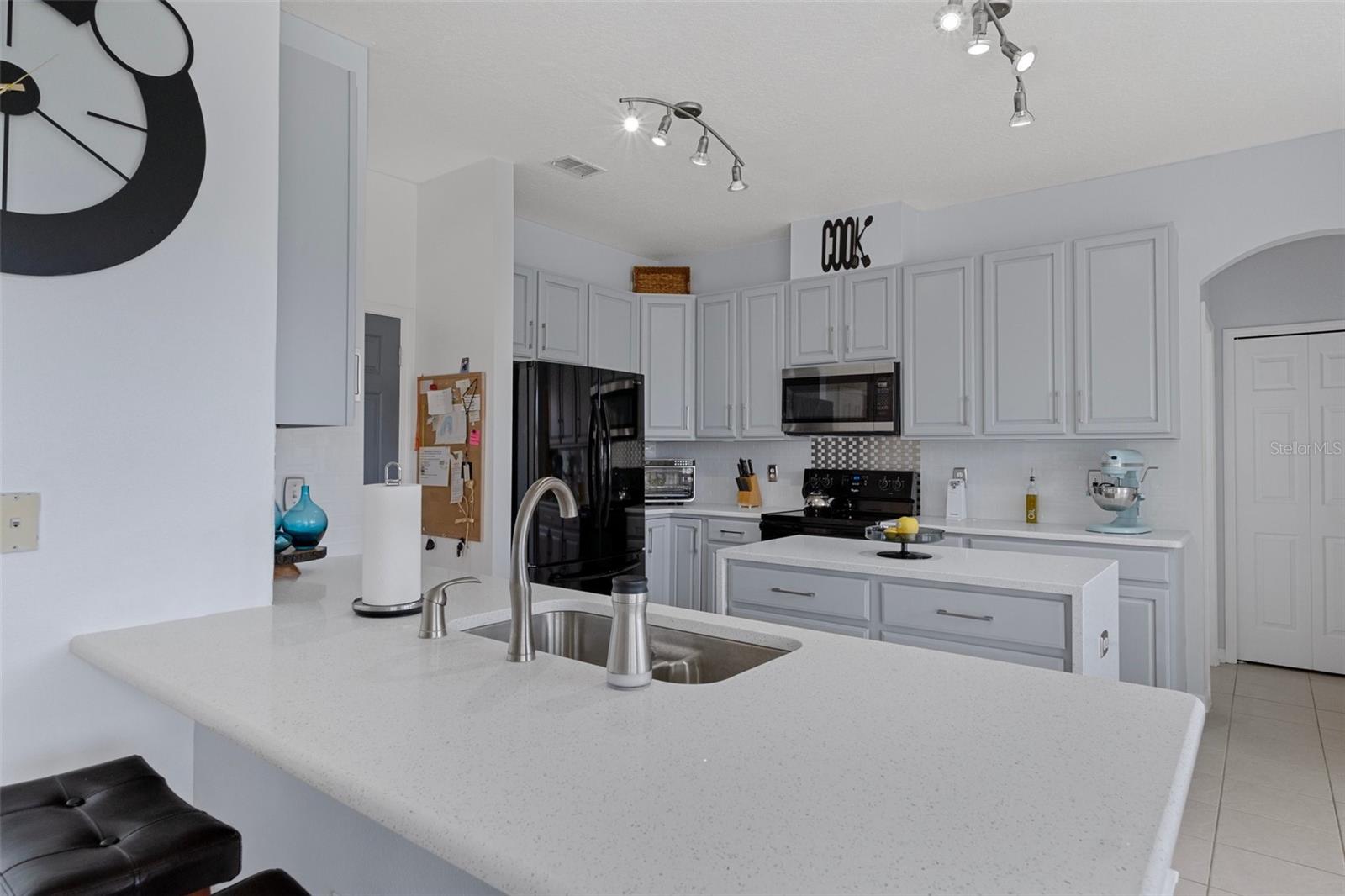 Image 21 of 87 For 4215 Maplehurst Way