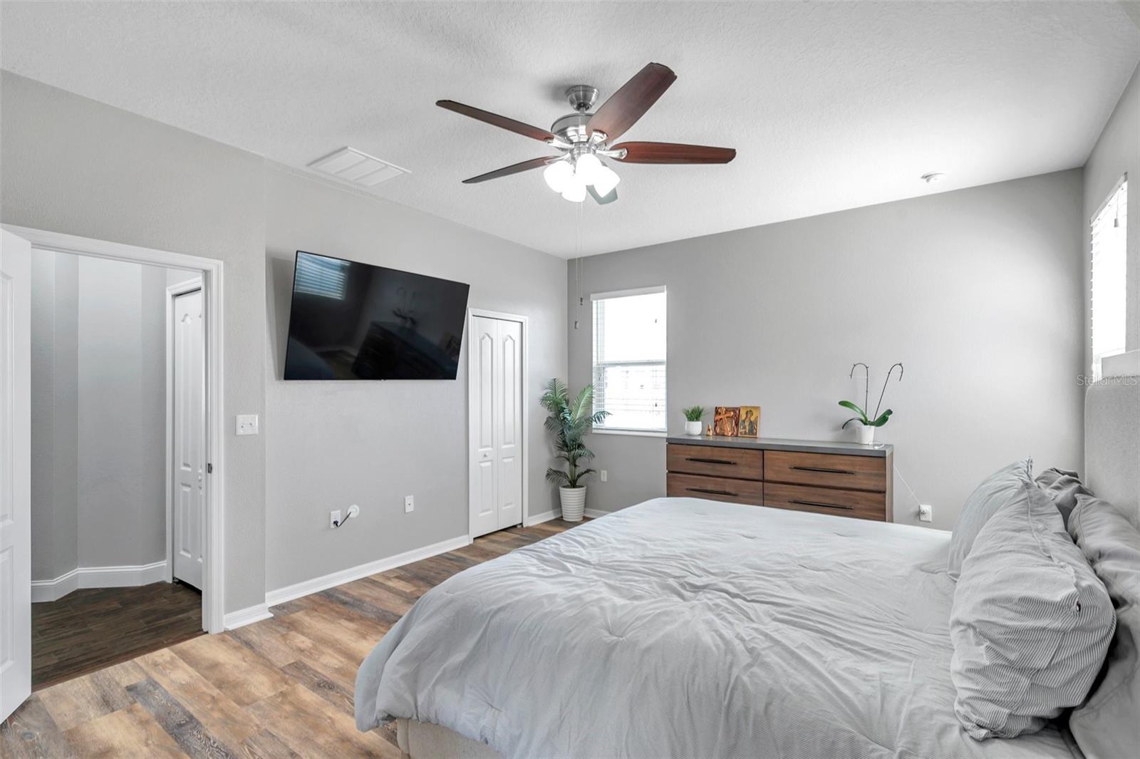 Listing photo id 15 for 7523 Tangle Brook Boulevard