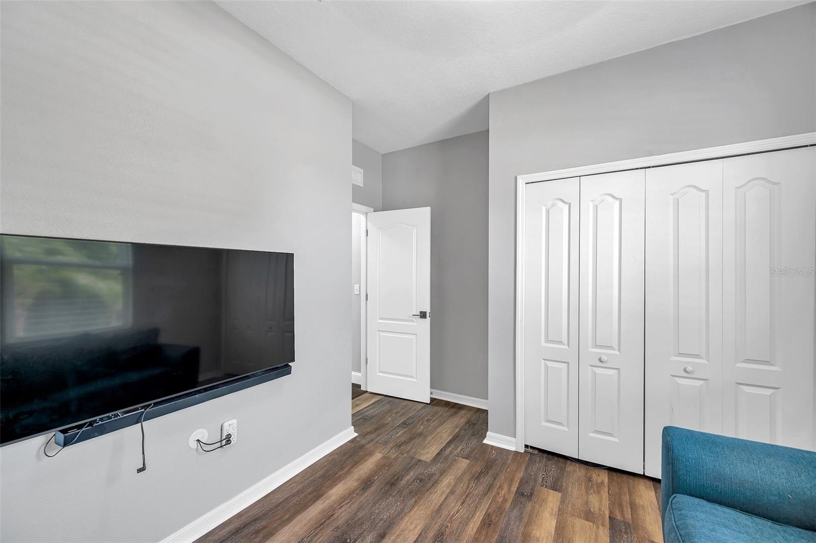 Listing photo id 22 for 7523 Tangle Brook Boulevard