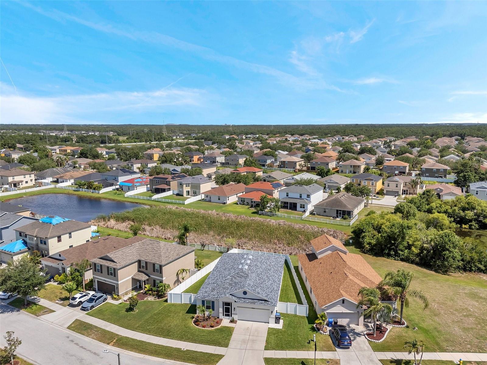 Listing photo id 33 for 7523 Tangle Brook Boulevard
