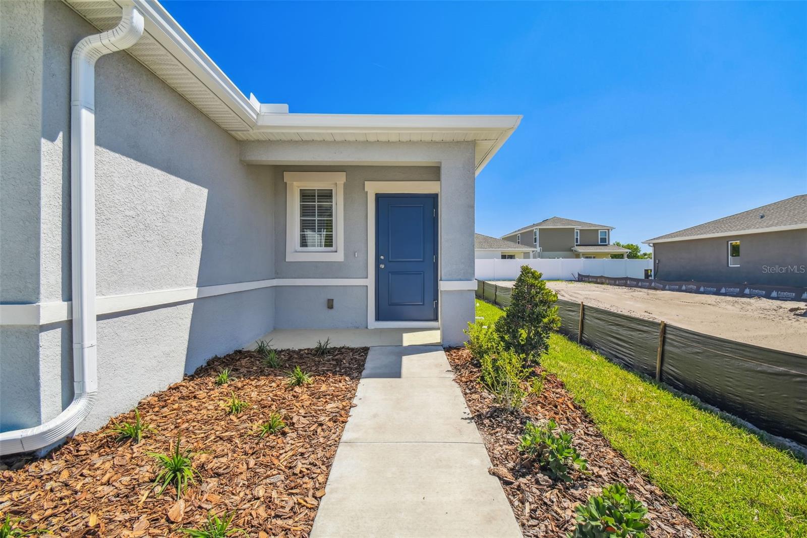 Image 3 of 45 For 11896 Thorncrest Drive