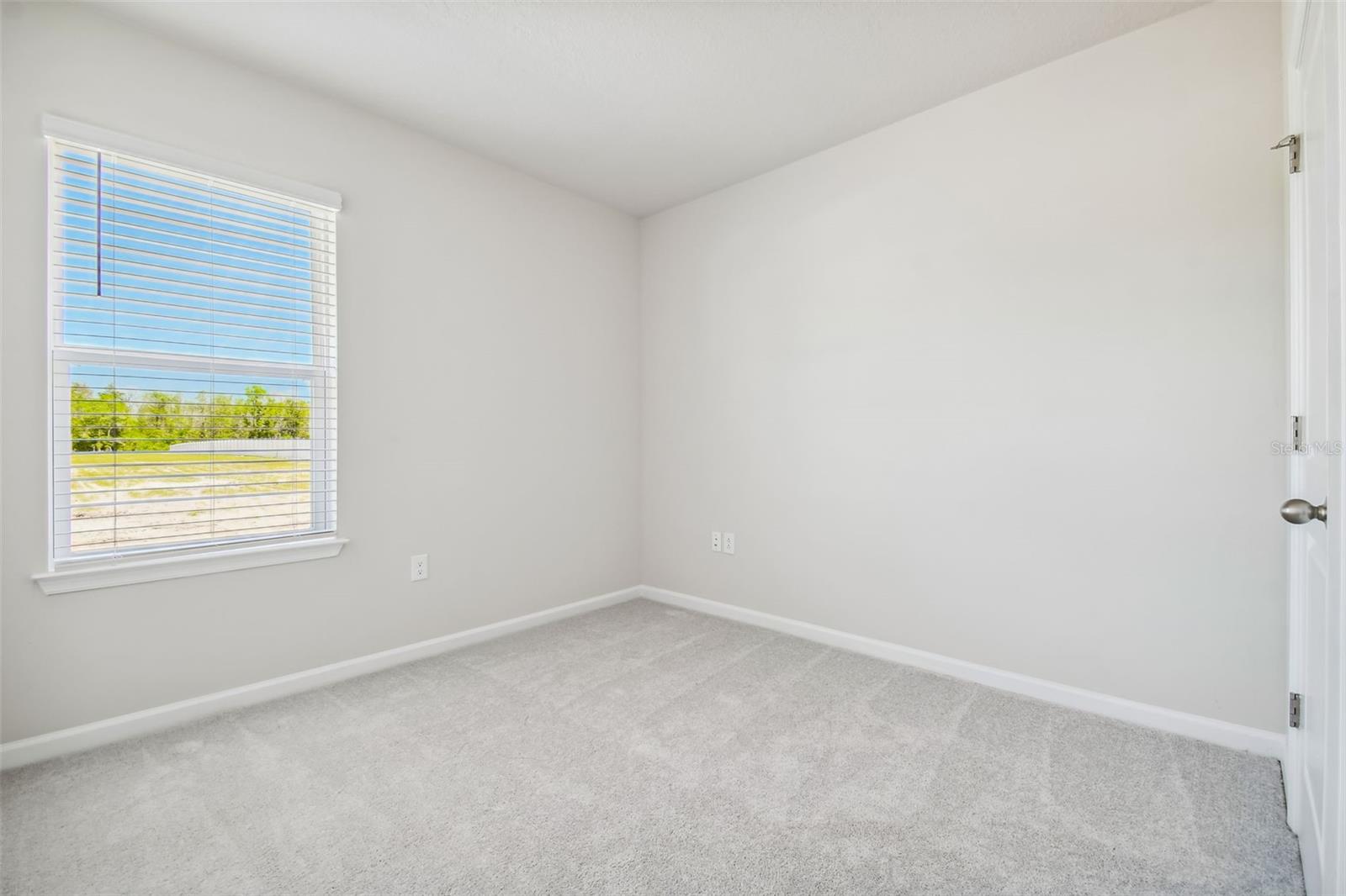 Image 39 of 45 For 11896 Thorncrest Drive