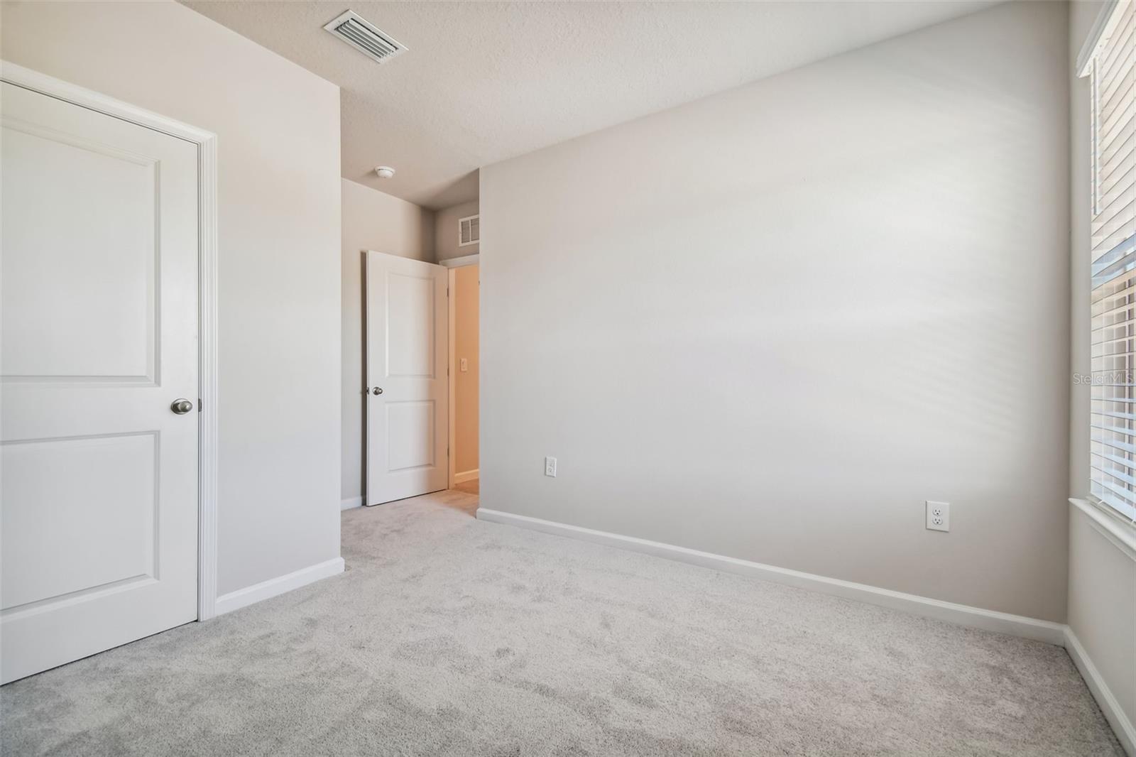 Image 40 of 45 For 11896 Thorncrest Drive