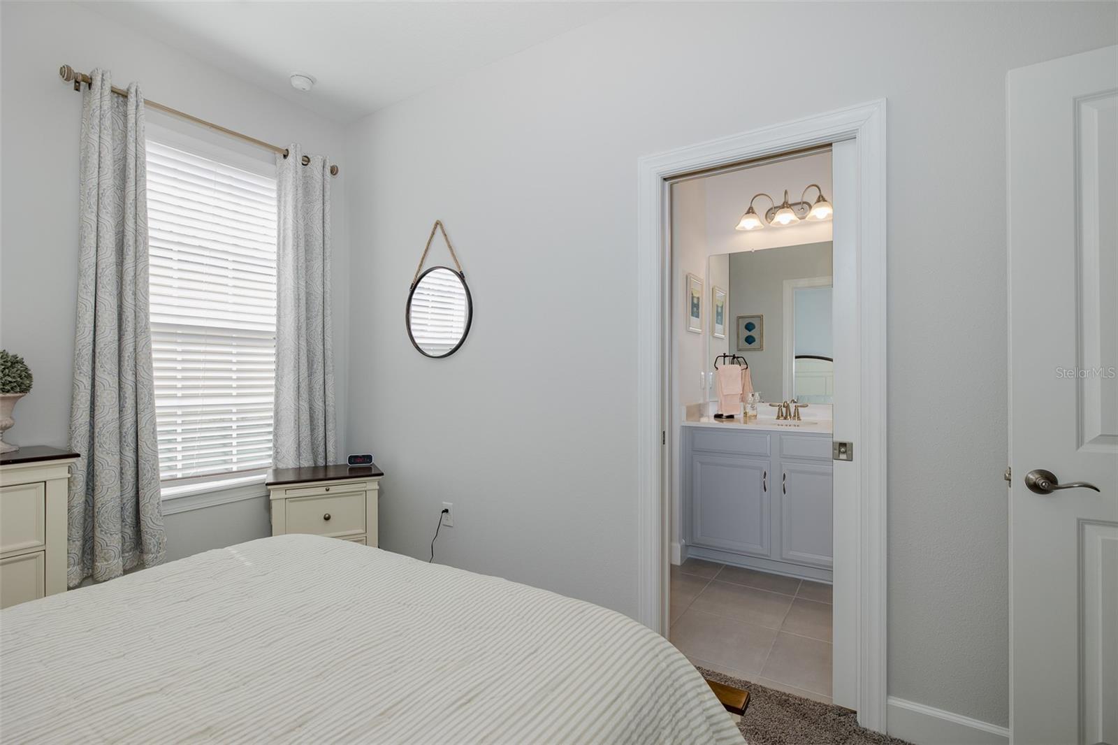 Listing photo id 23 for 3051 Francoa Drive