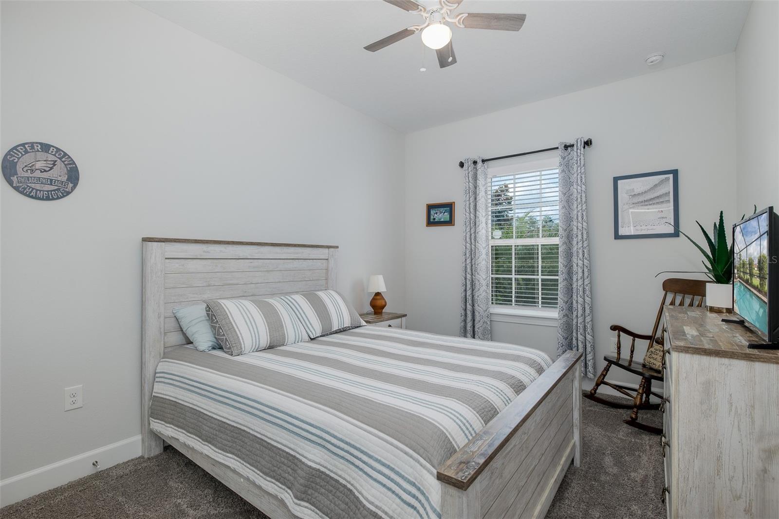 Listing photo id 26 for 3051 Francoa Drive